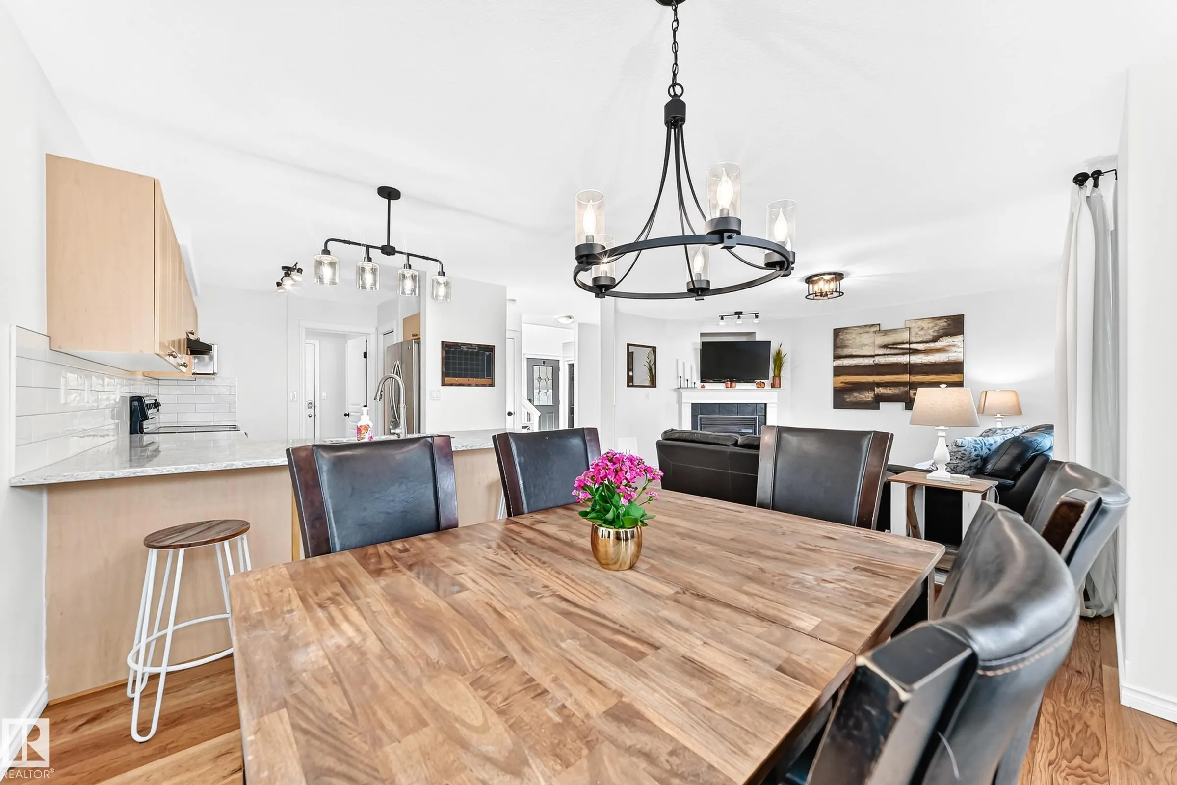 86 EASTGATE Way