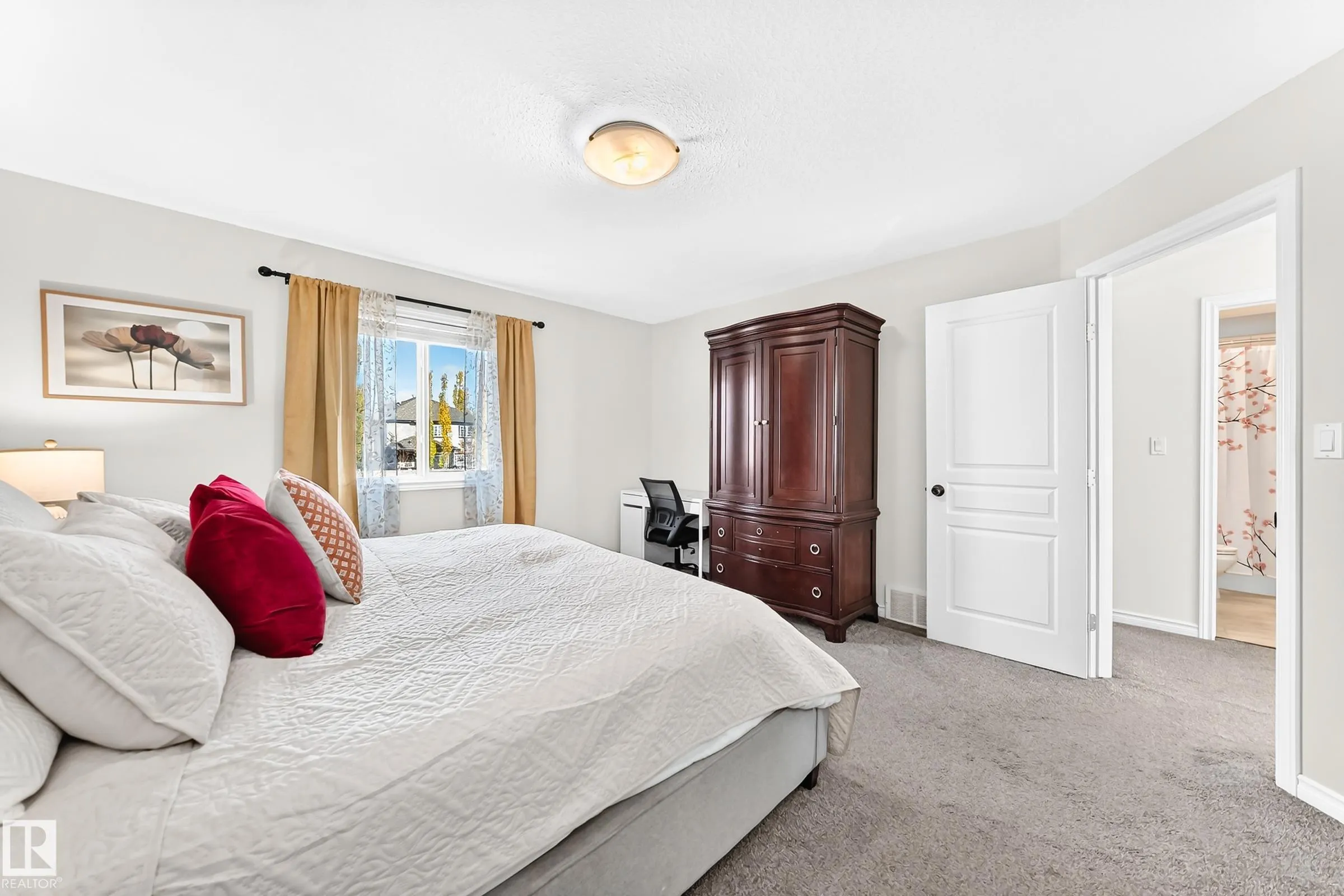 86 EASTGATE Way