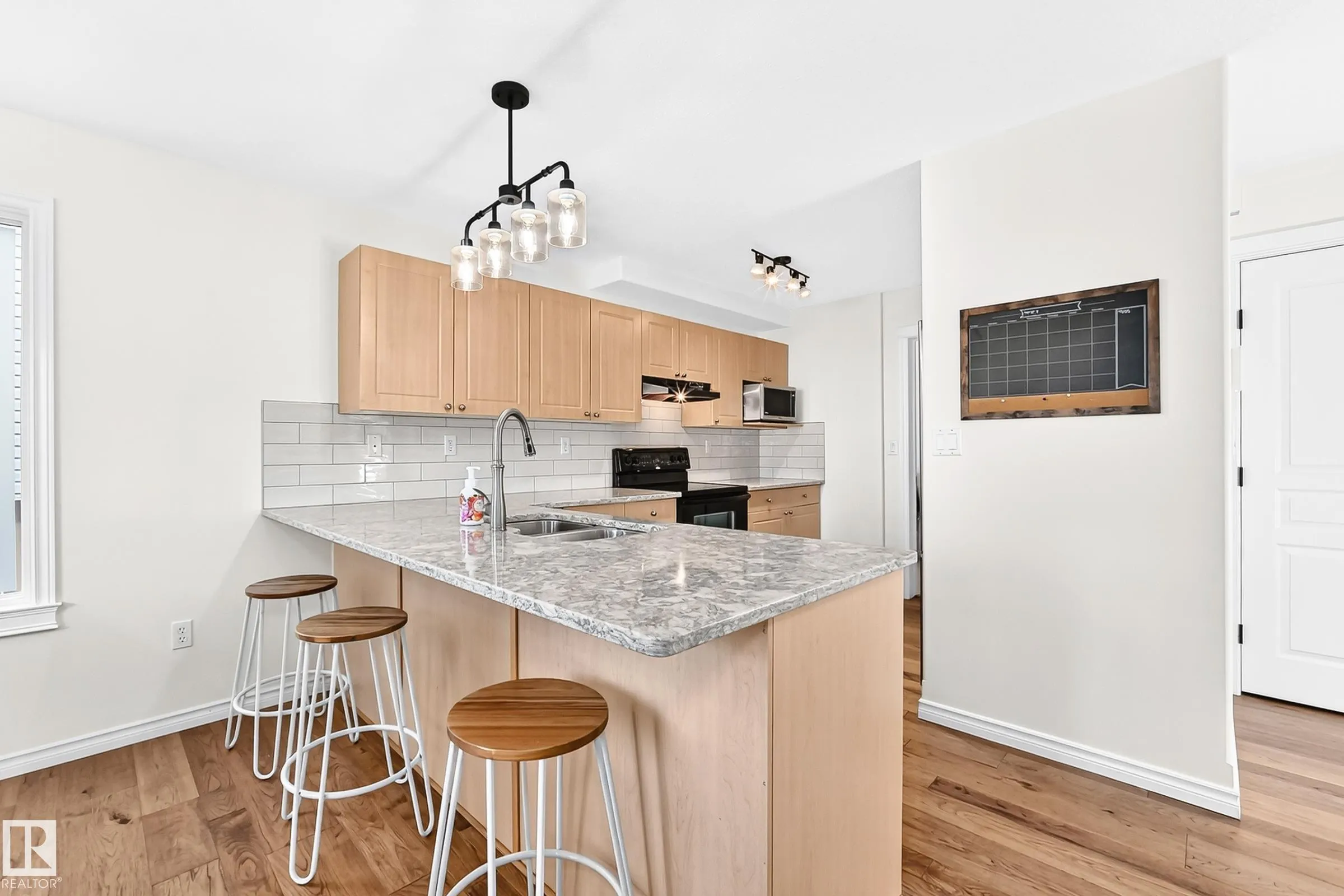86 EASTGATE Way