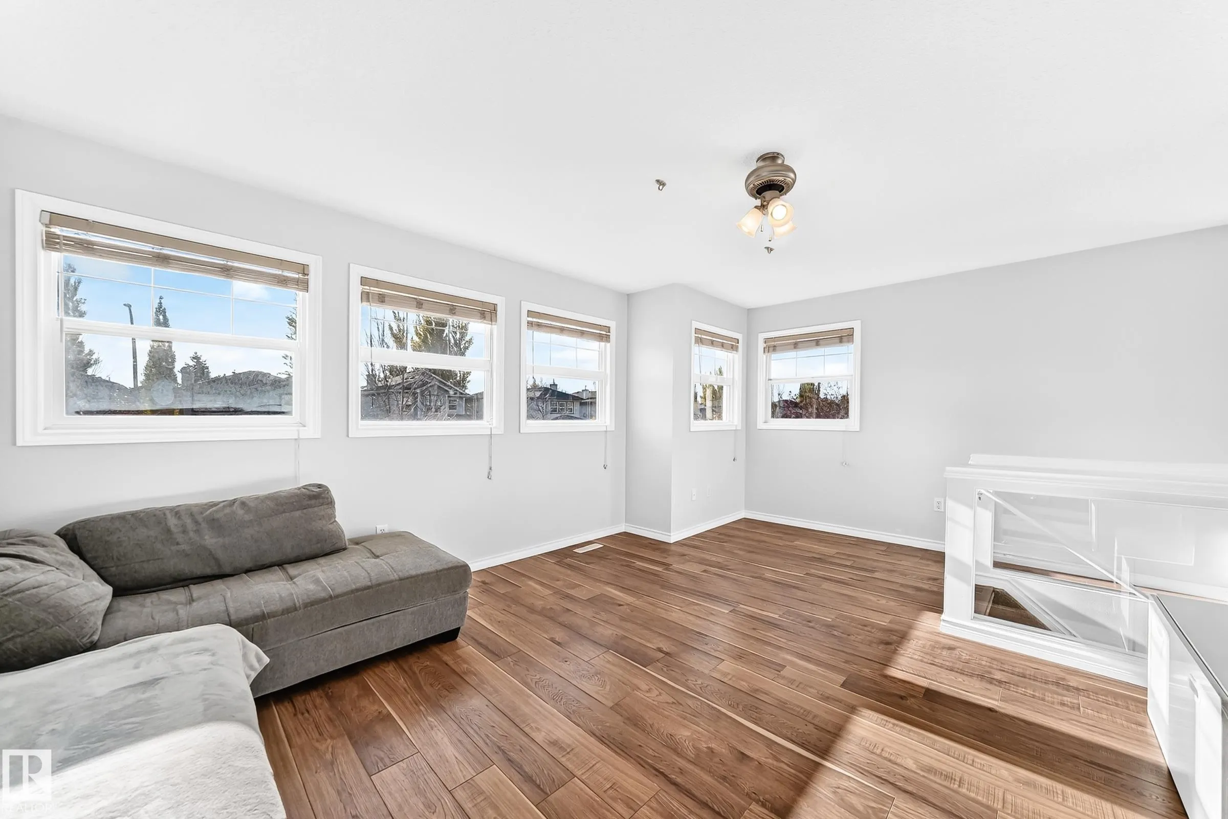 86 EASTGATE Way