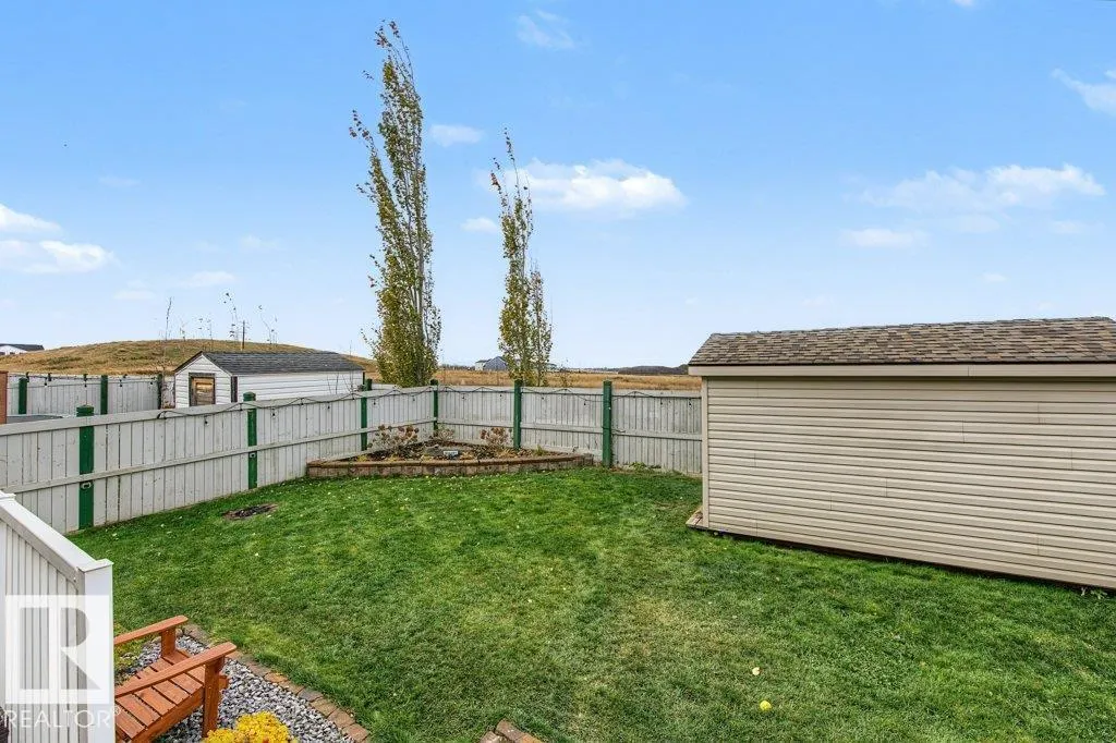 75 LAMPLIGHT Drive