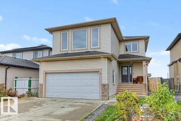 75 LAMPLIGHT Drive