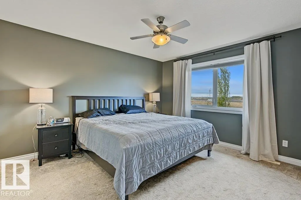 75 LAMPLIGHT Drive