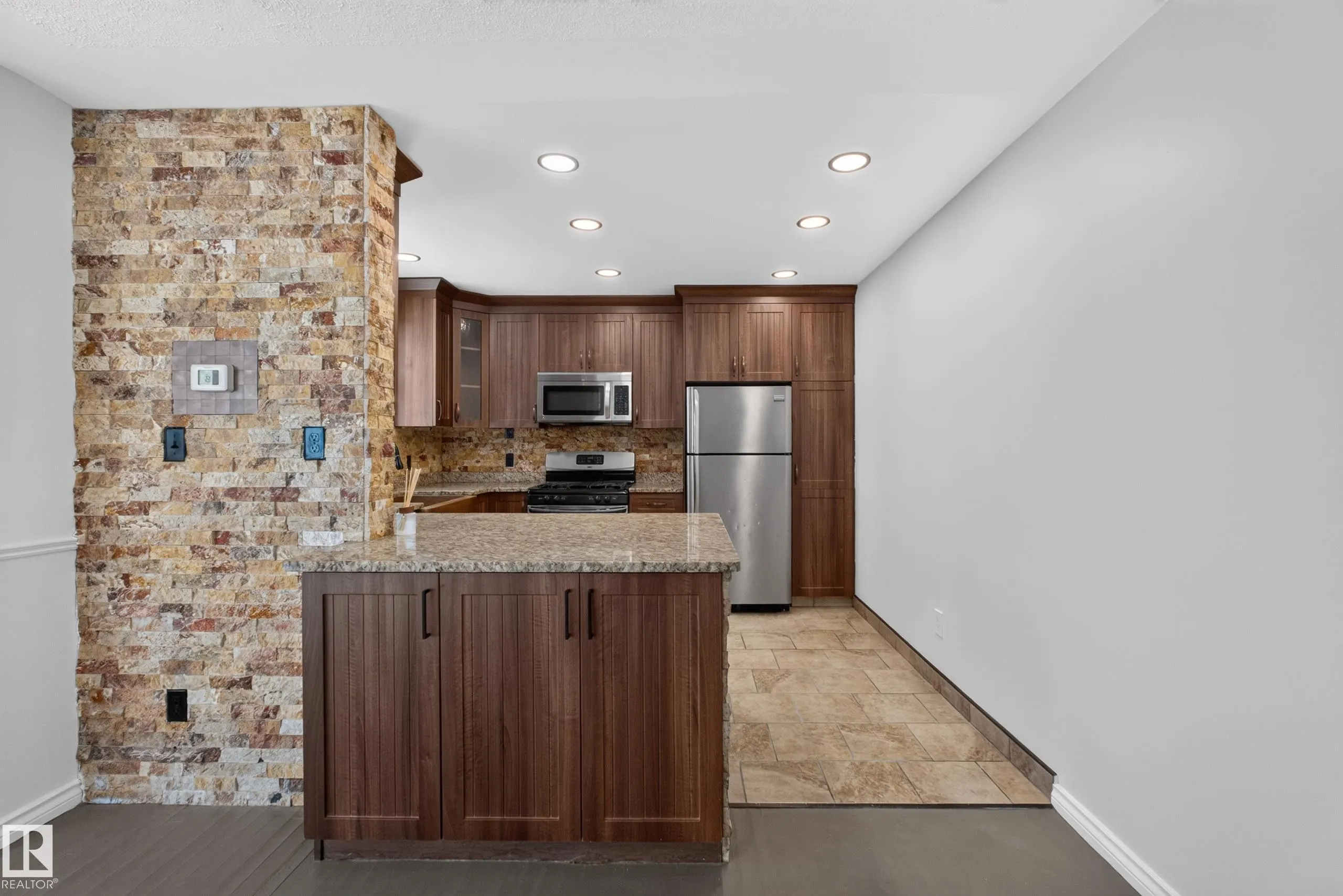 21 Maple Ridge Drive