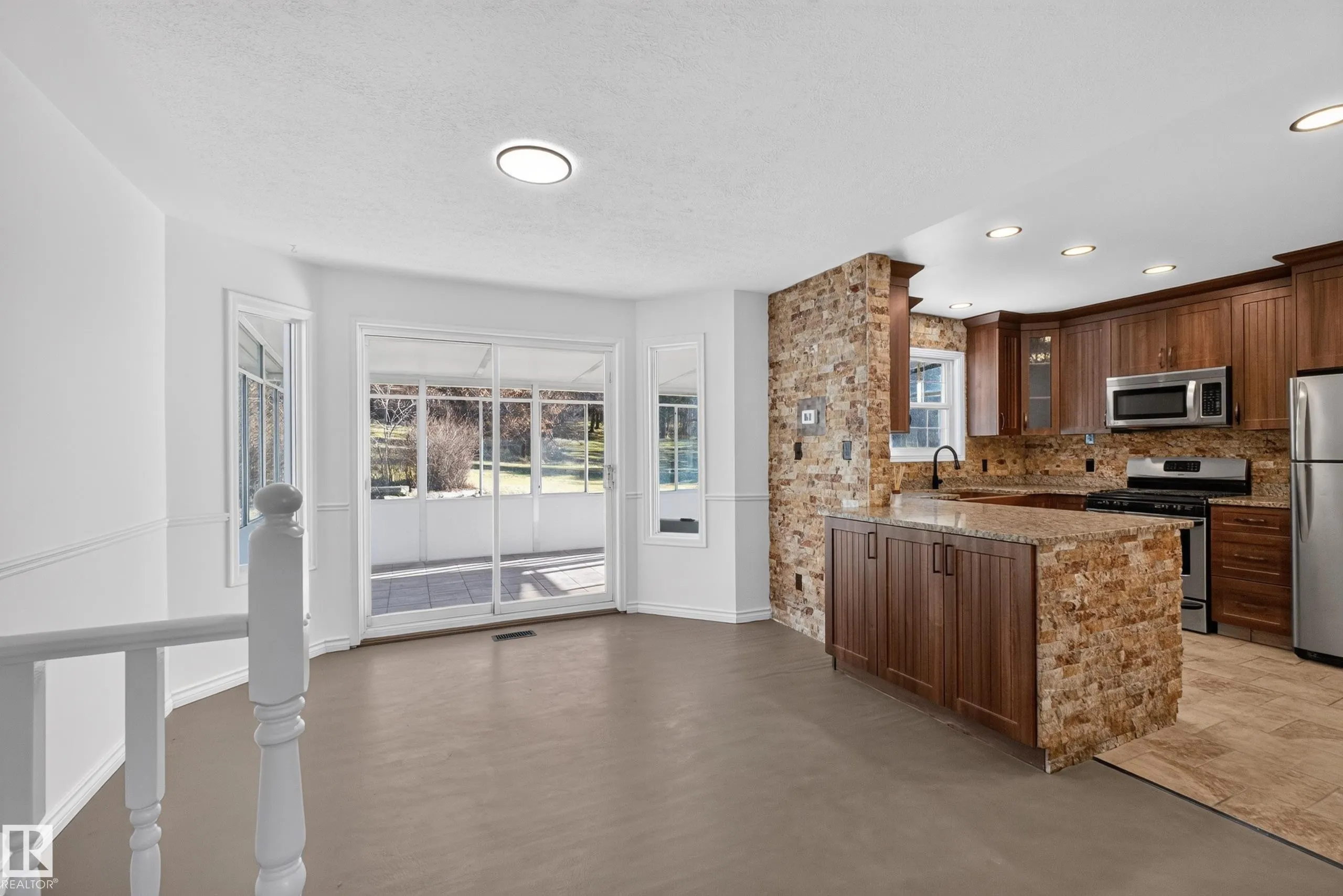 21 Maple Ridge Drive