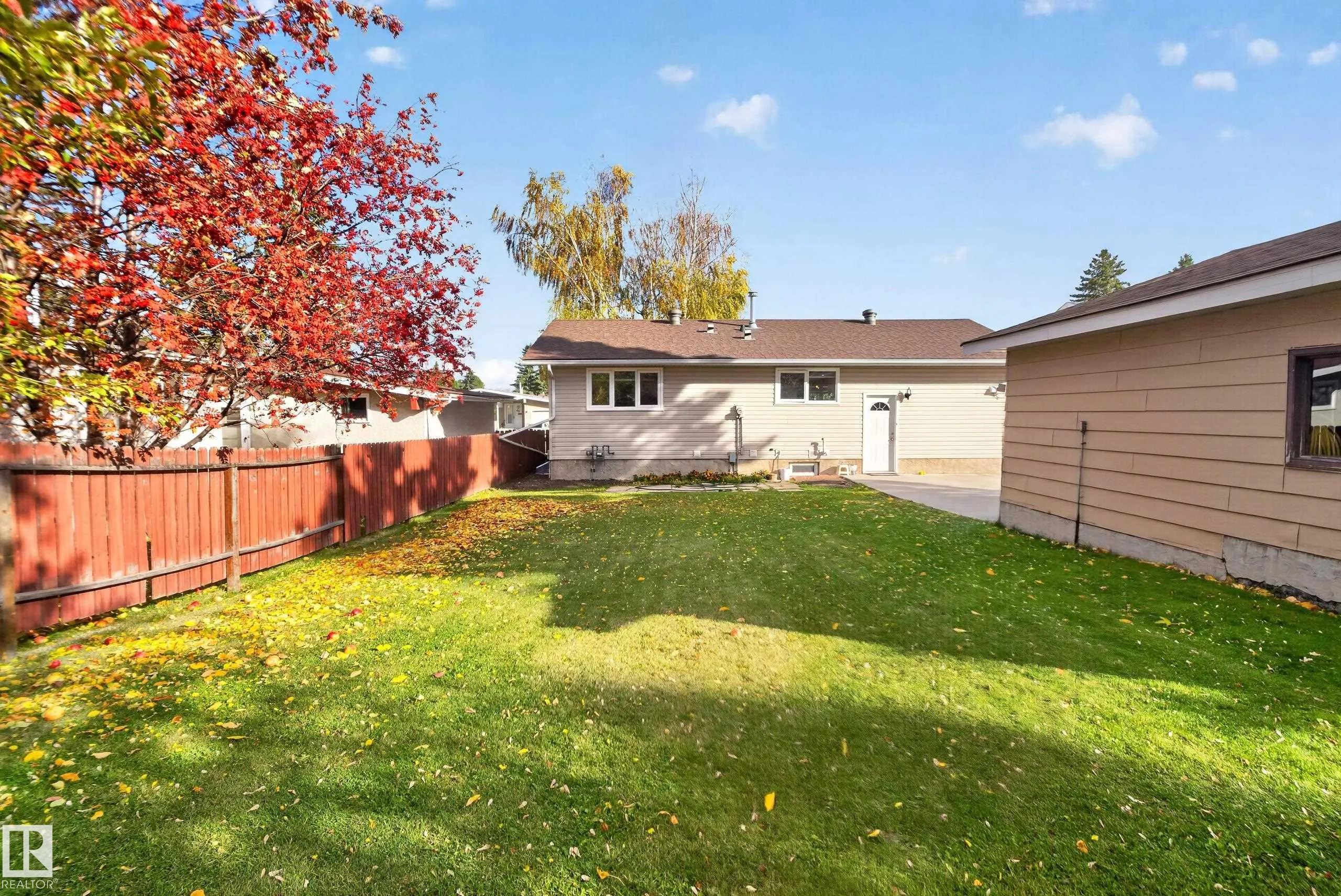 67 HENRY Avenue