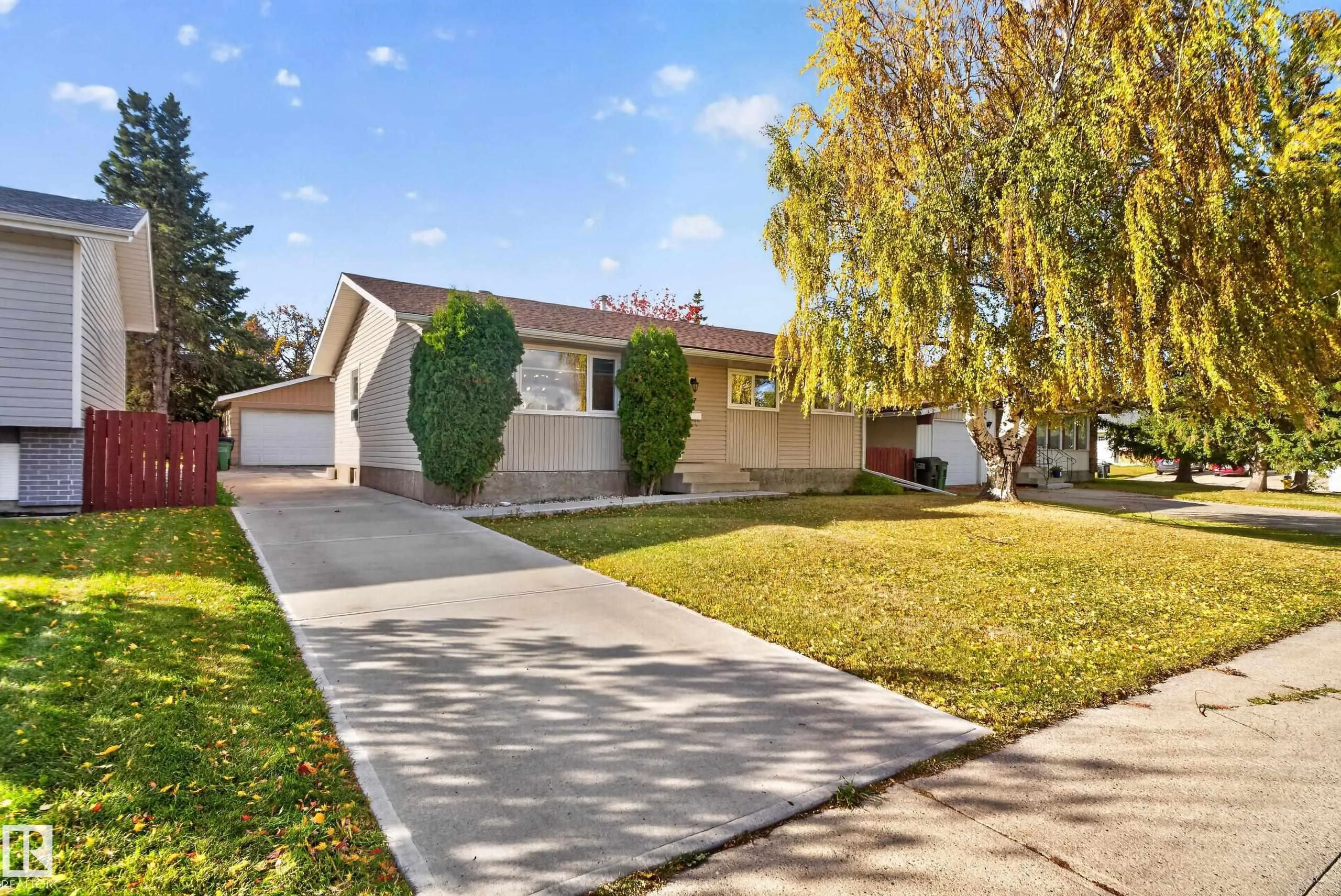 67 HENRY Avenue