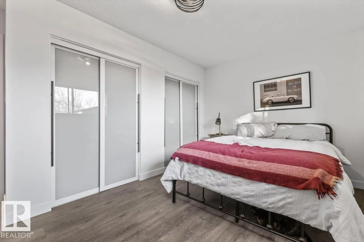 42 GLENGARRY Crescent