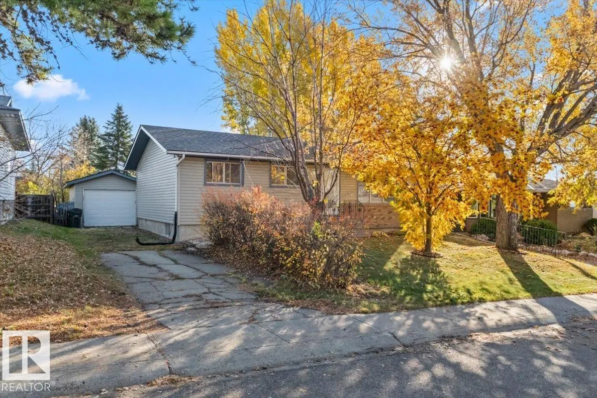 42 GLENGARRY Crescent