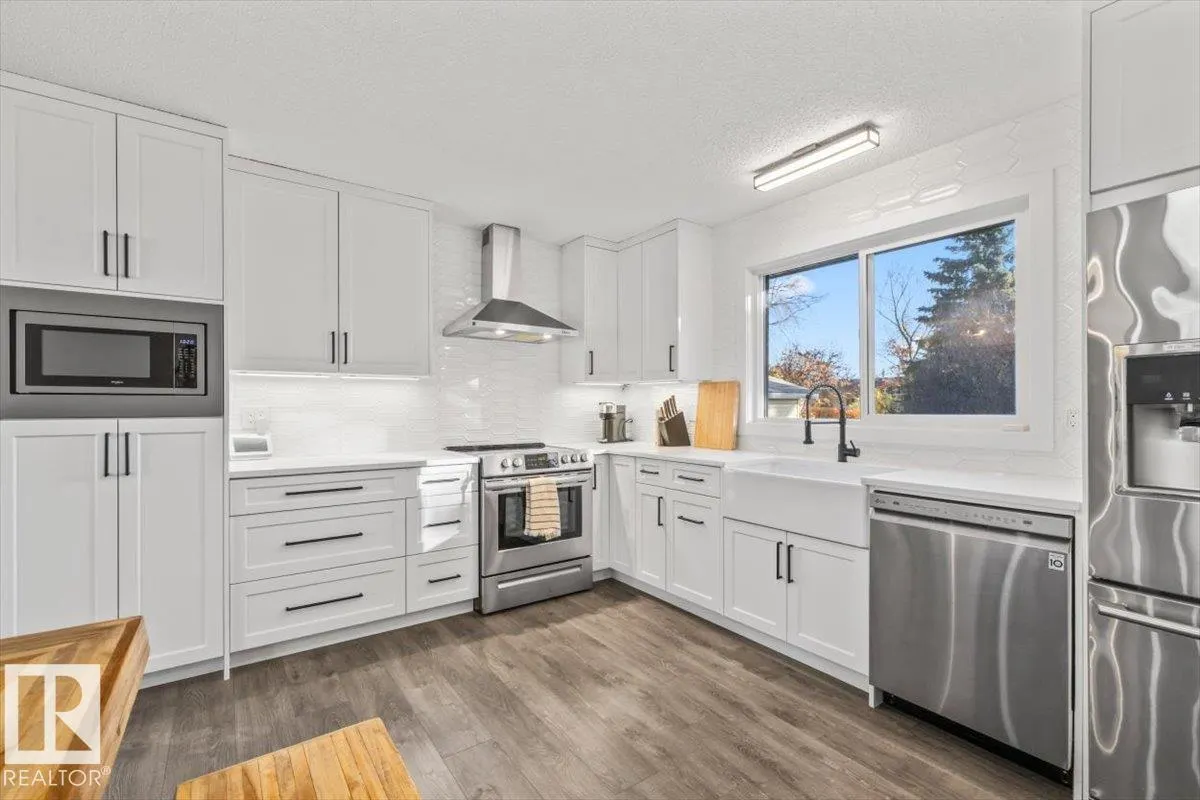 42 GLENGARRY Crescent
