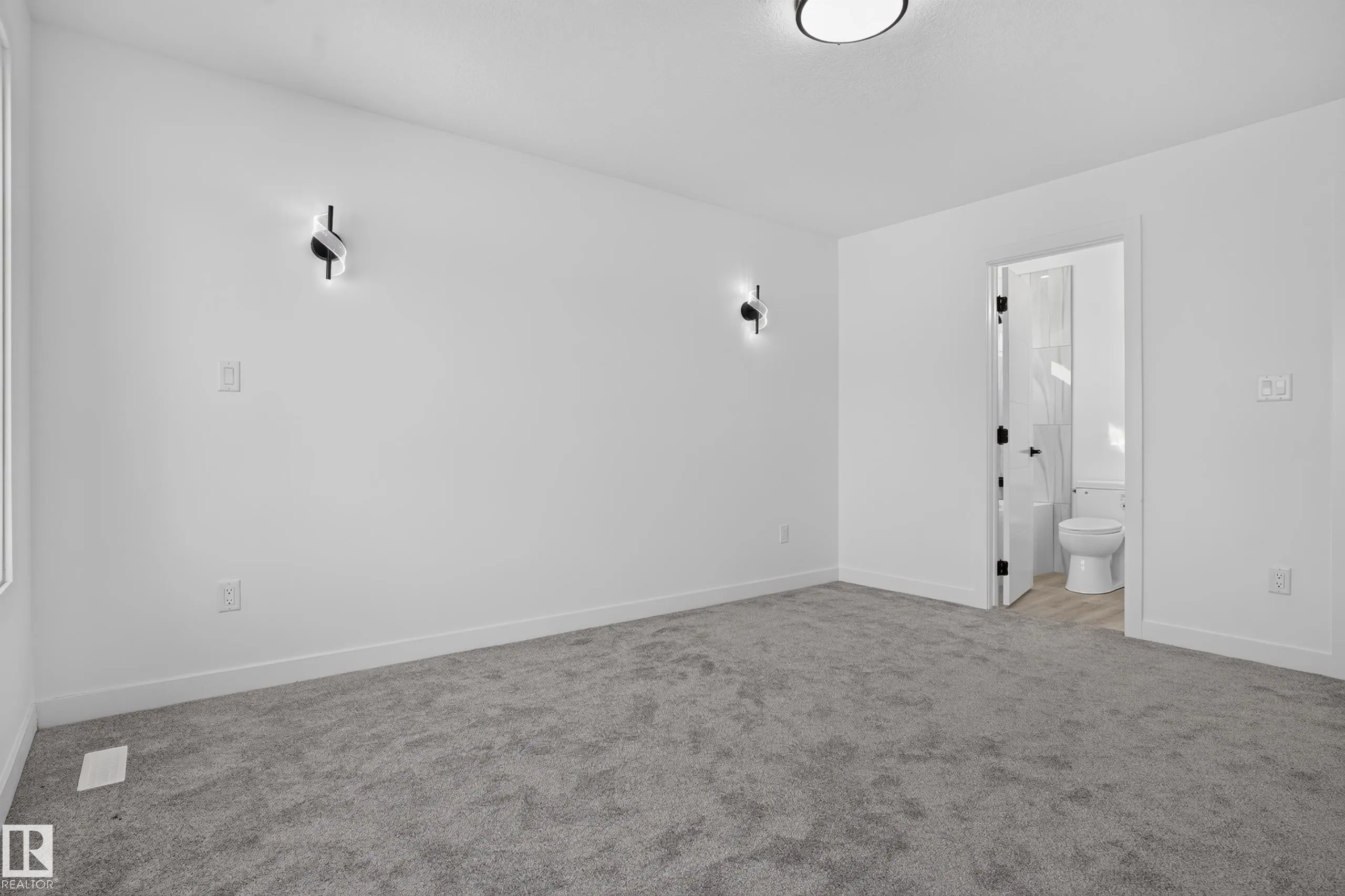 3605 112 Avenue