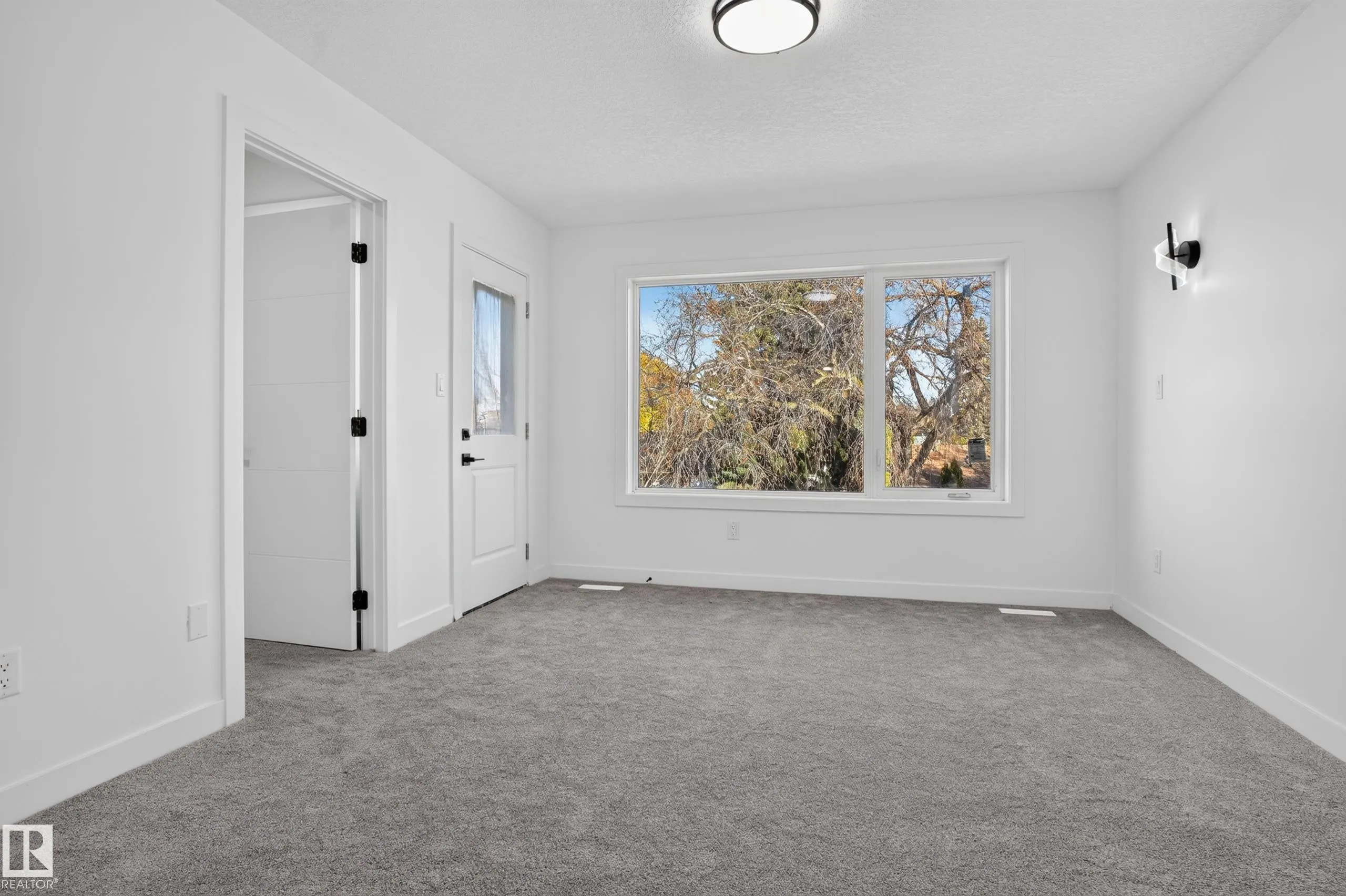 3605 112 Avenue