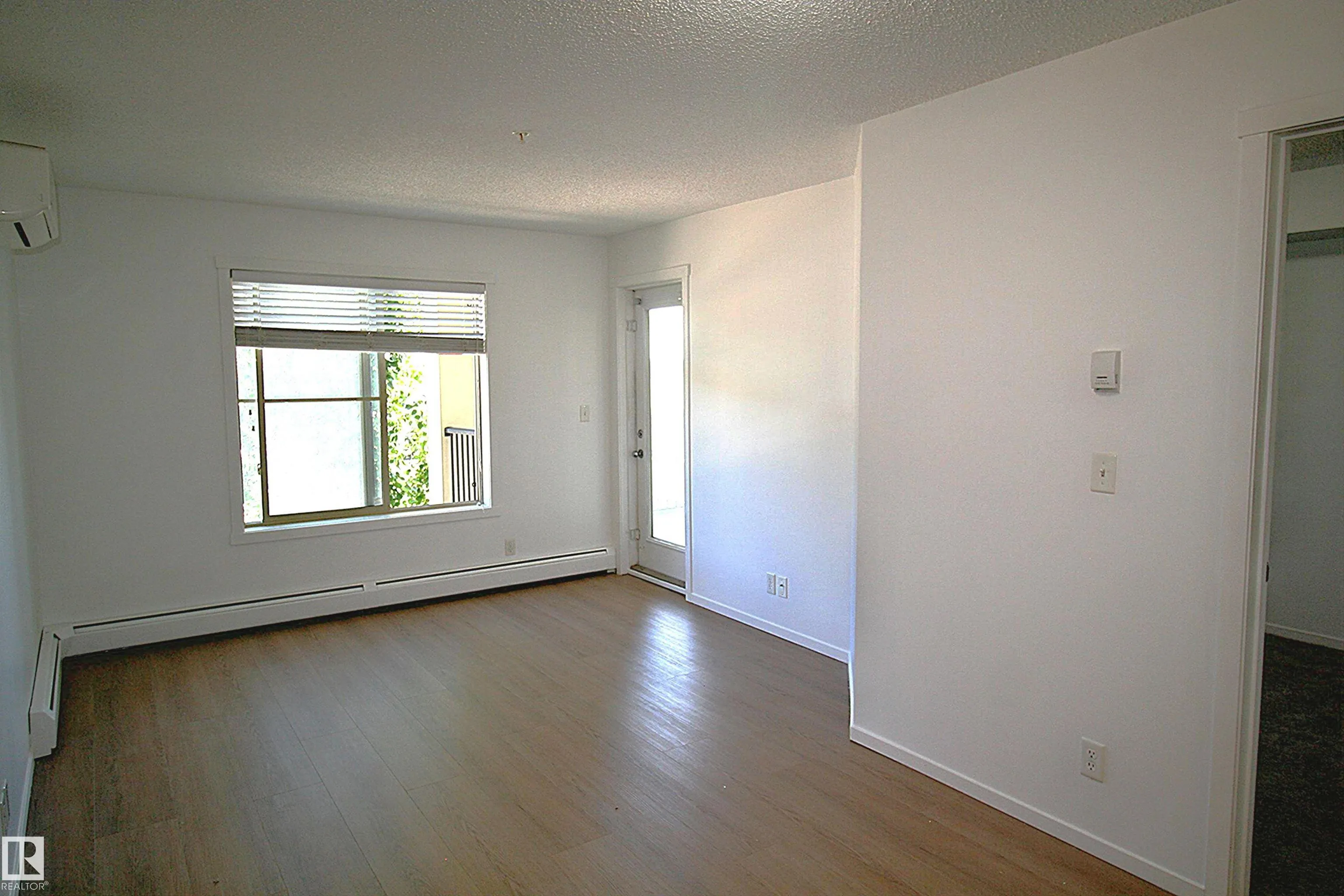 5810 MULLEN Place