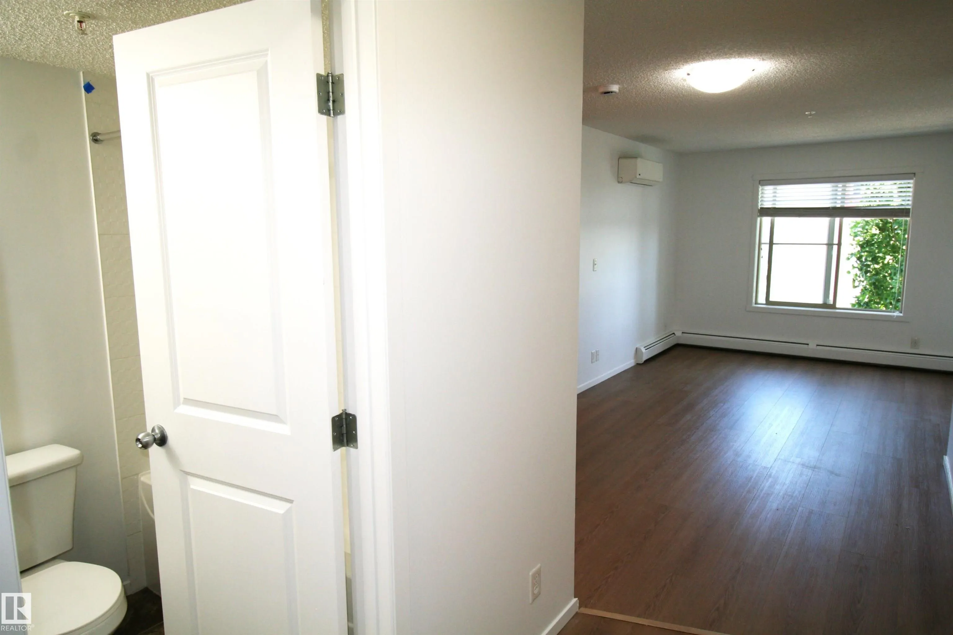 5810 MULLEN Place