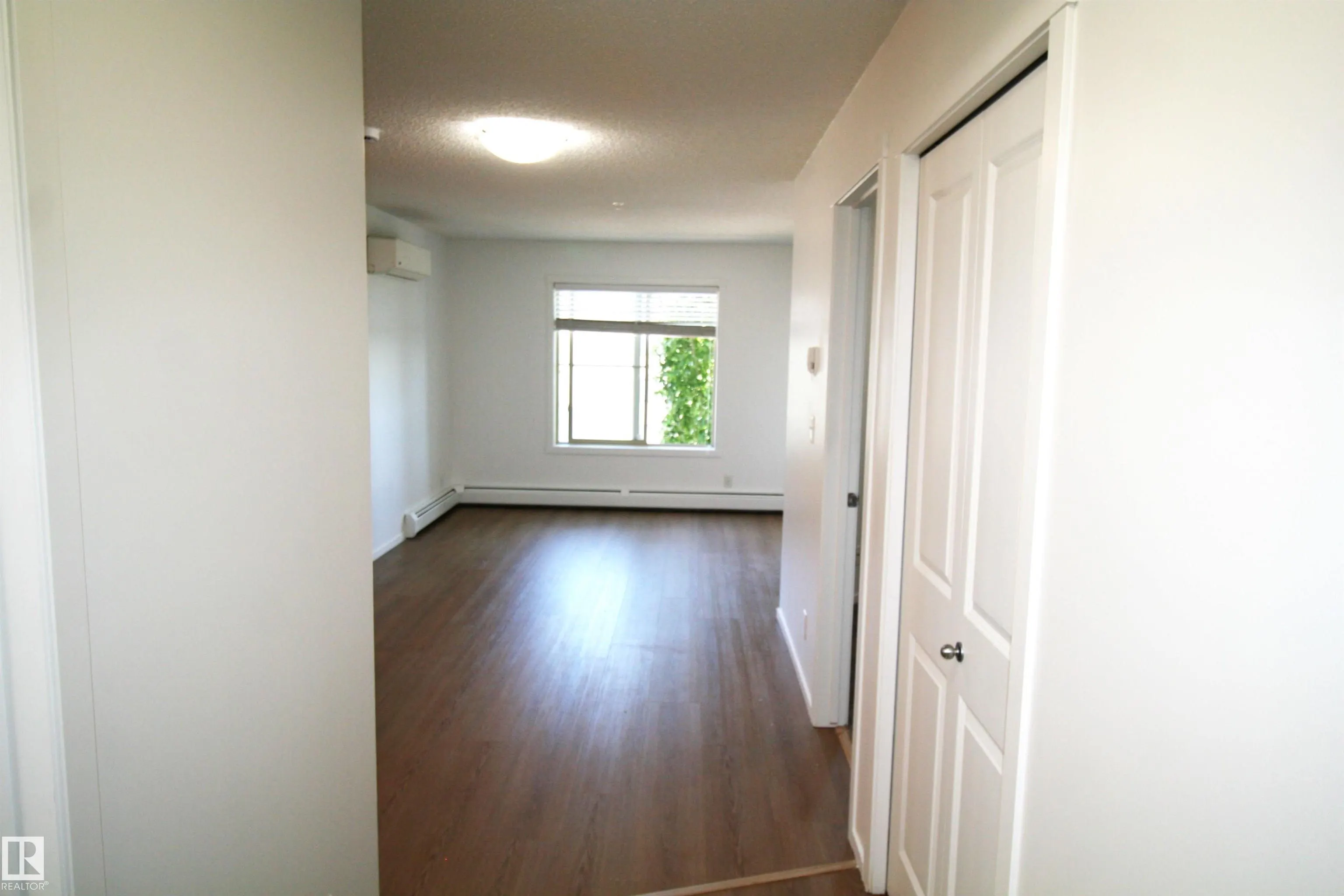 5810 MULLEN Place