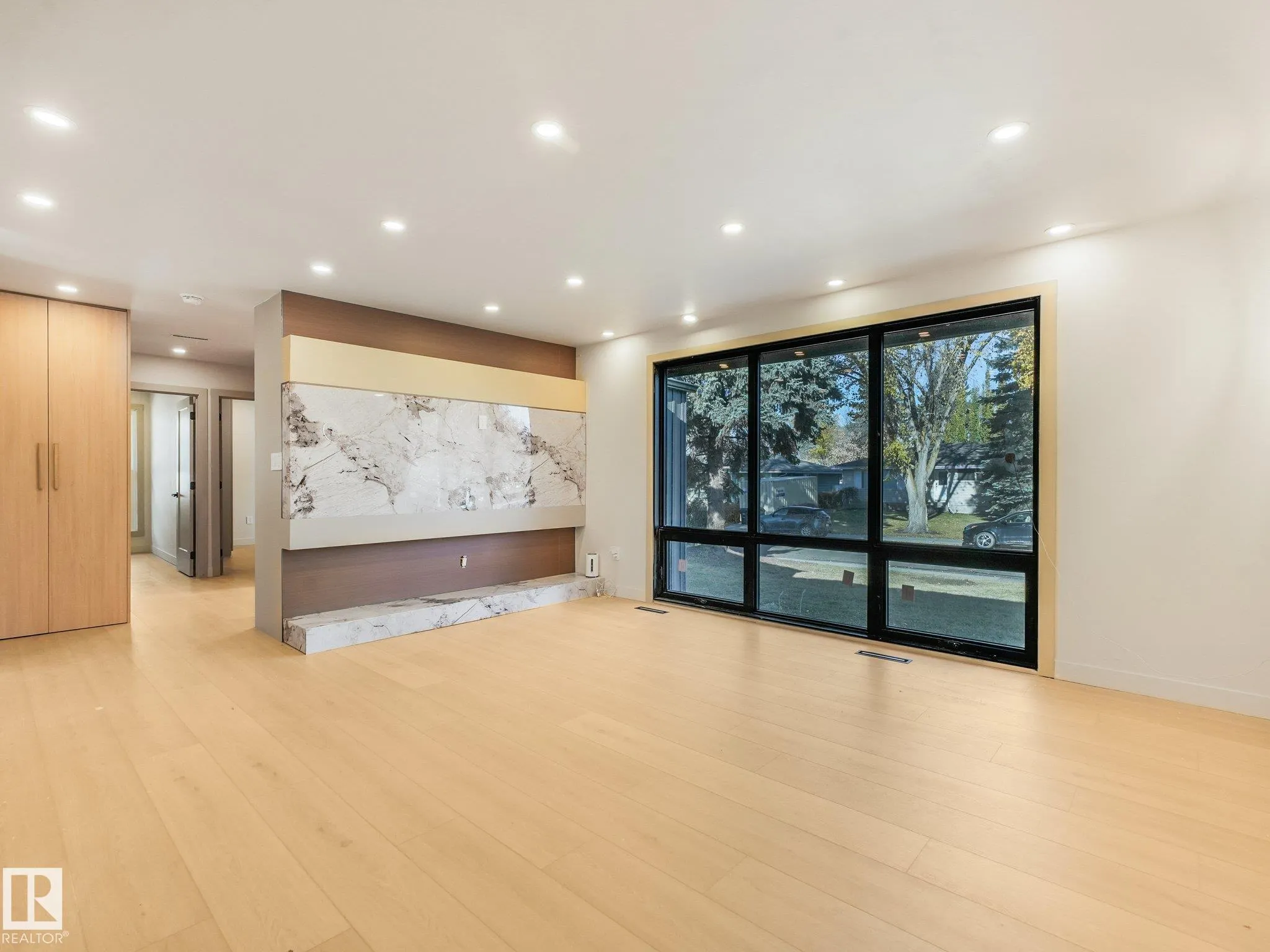 1036 MOYER Drive