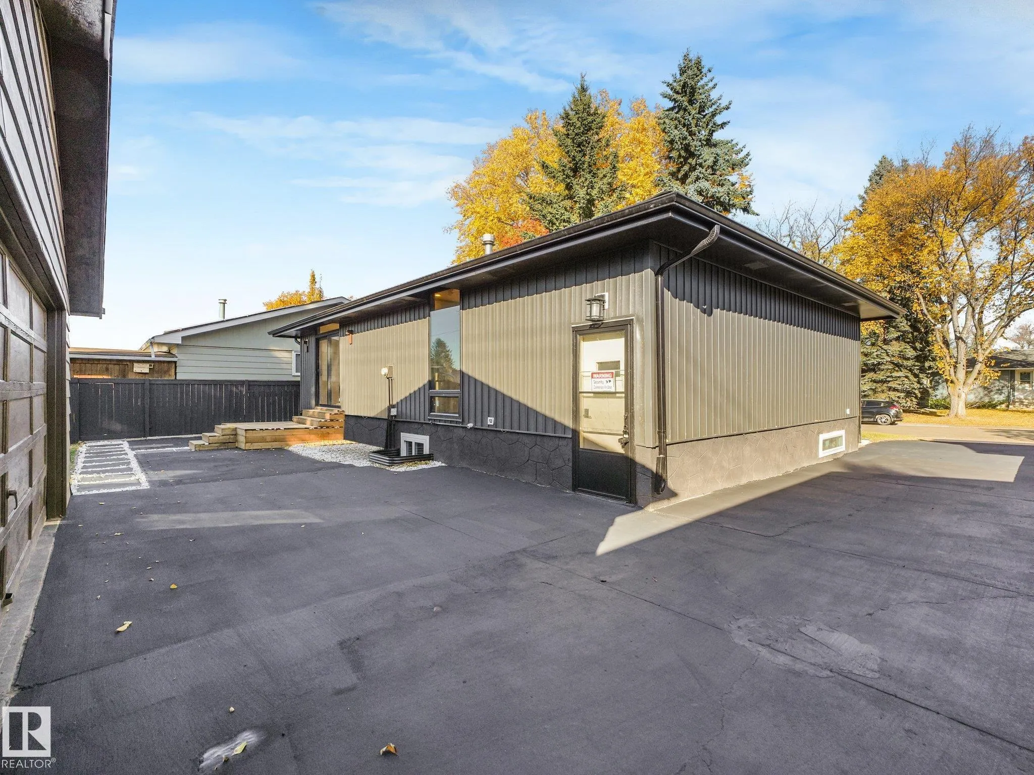 1036 MOYER Drive
