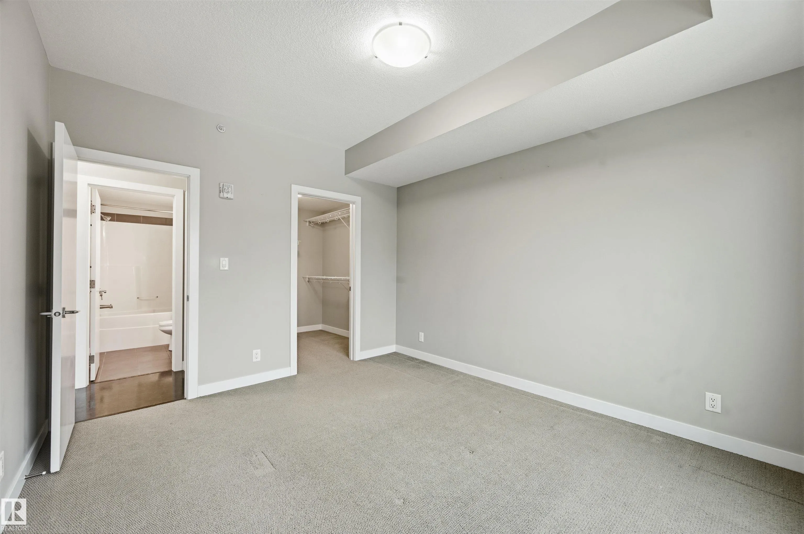 10055 118 Street
