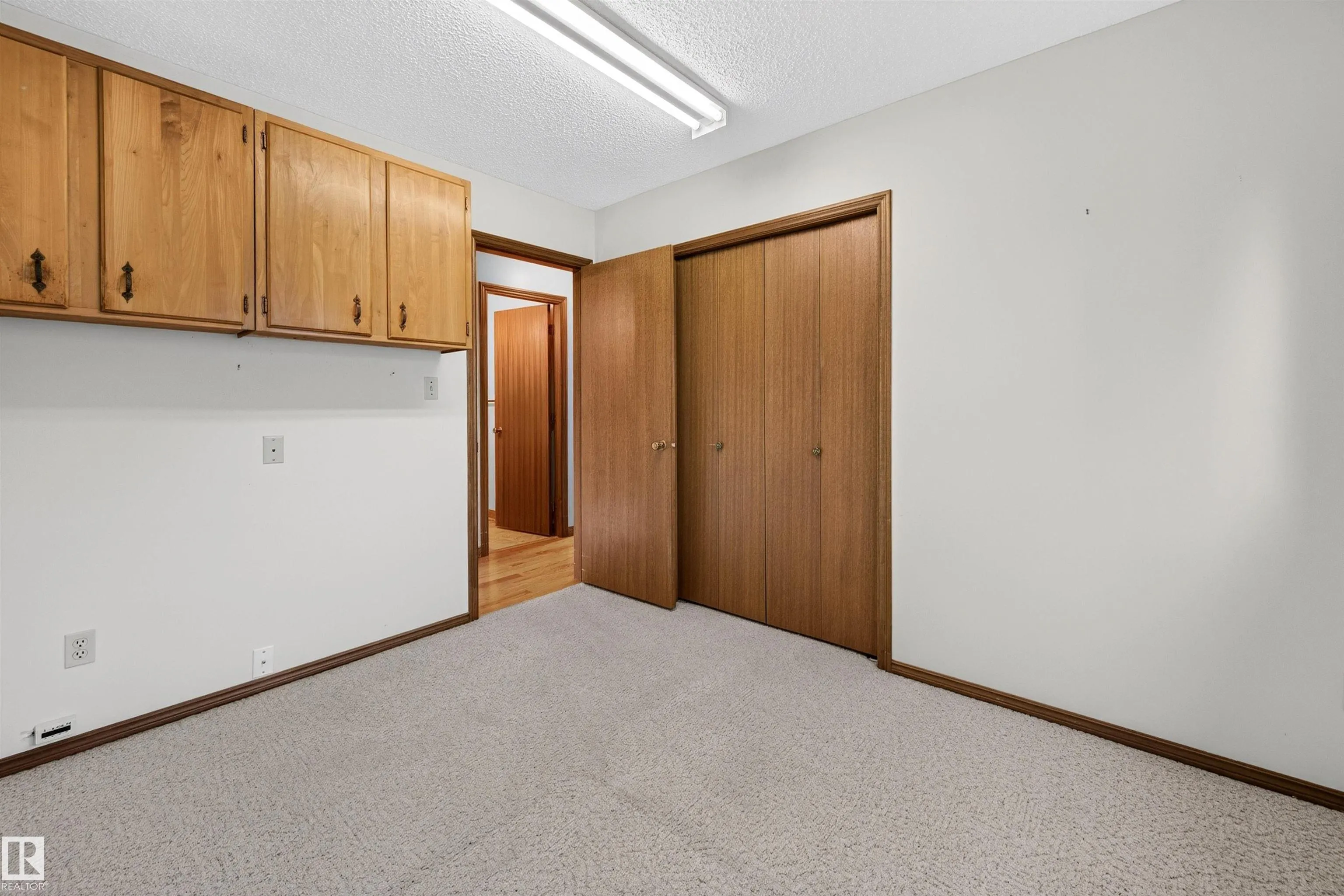7 LANGHOLM Drive