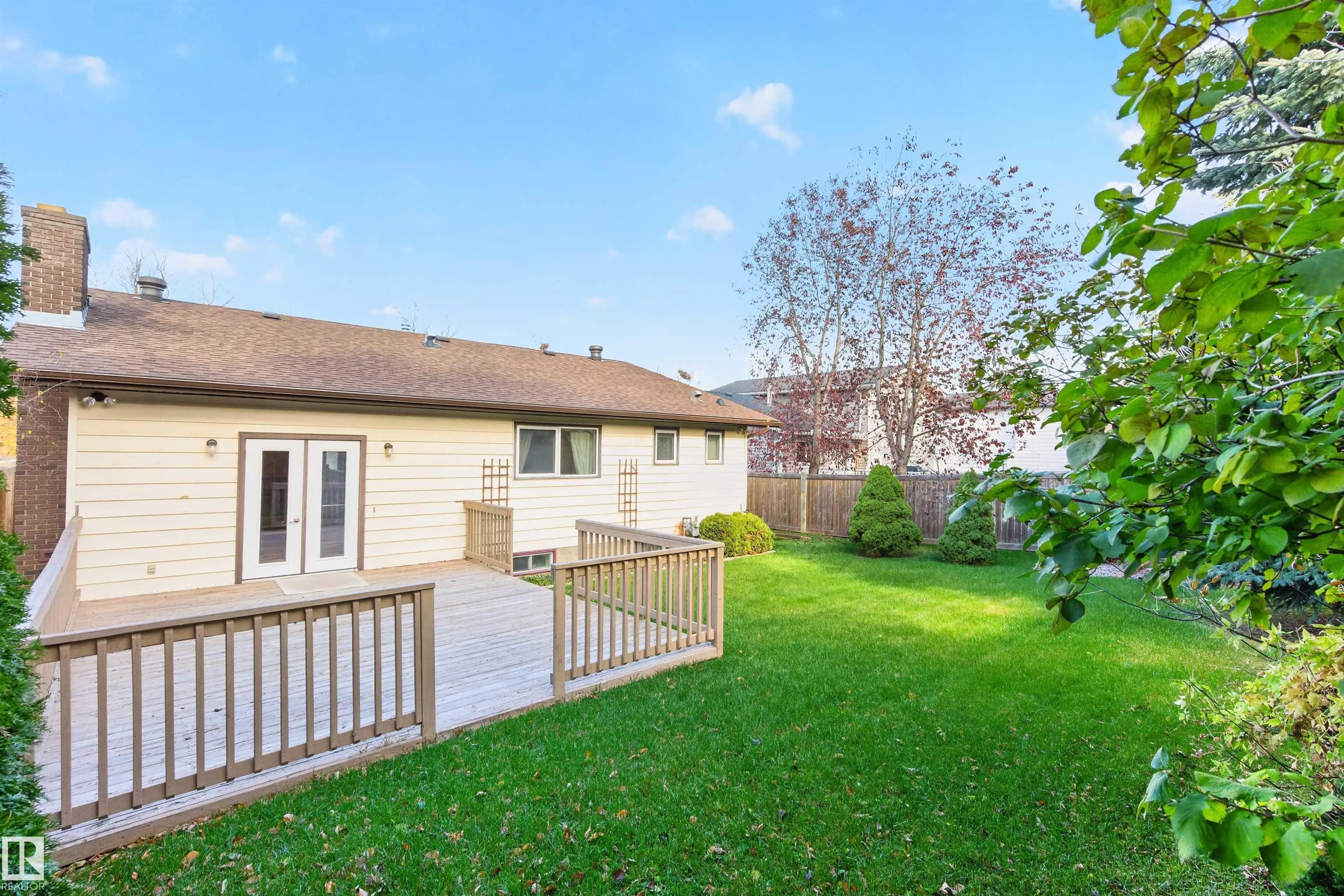 7 LANGHOLM Drive