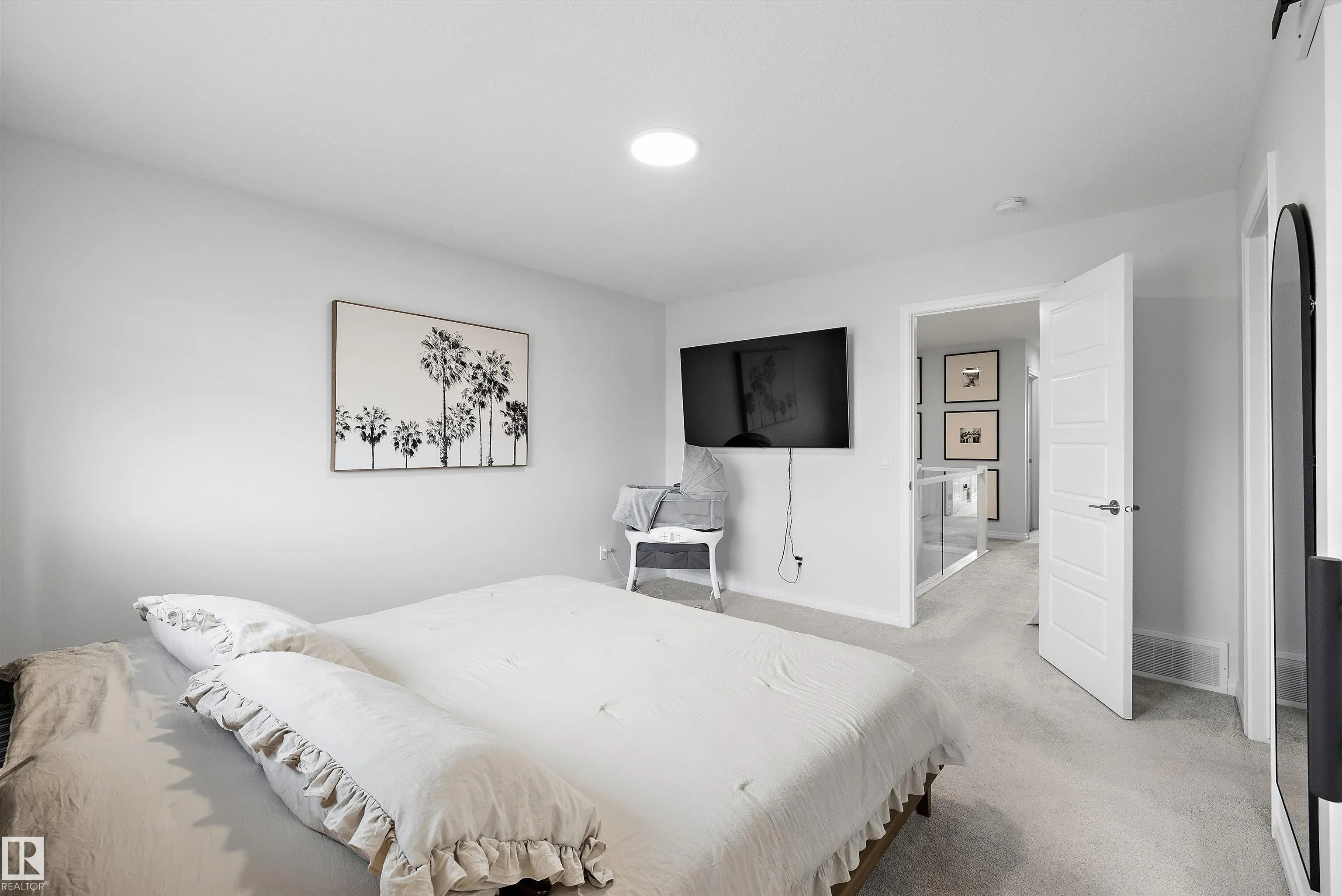 13052 211 Street