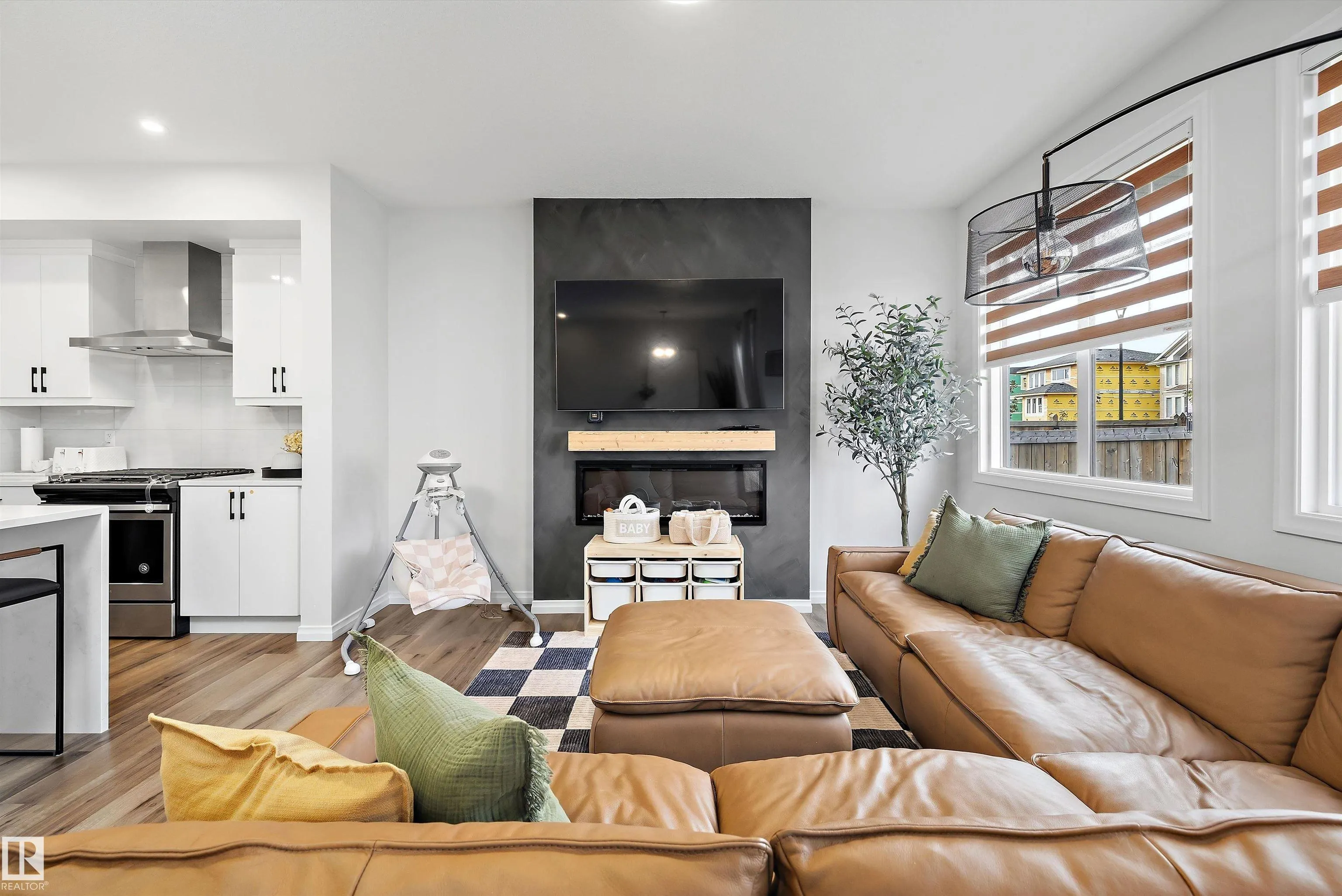 13052 211 Street