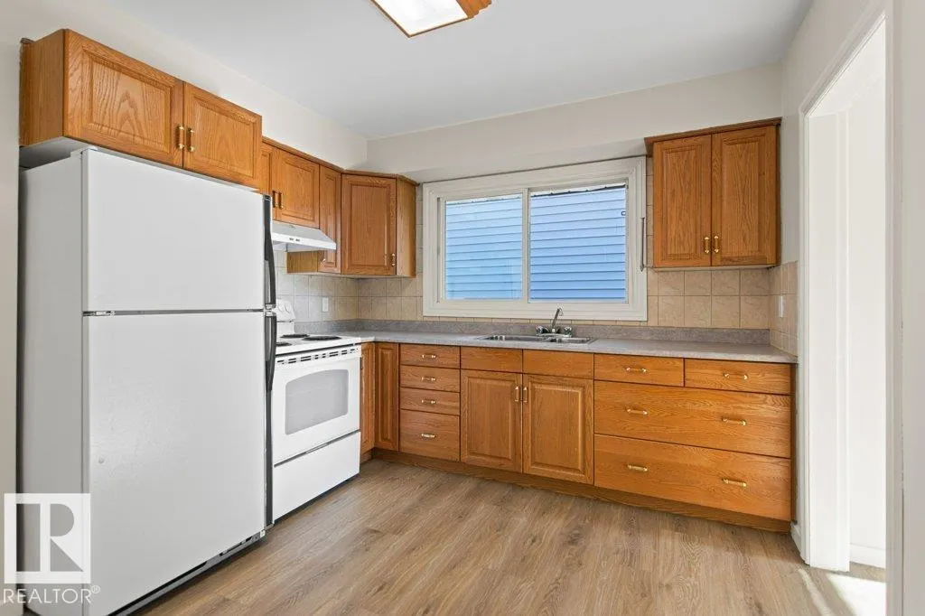 9640 74 Avenue