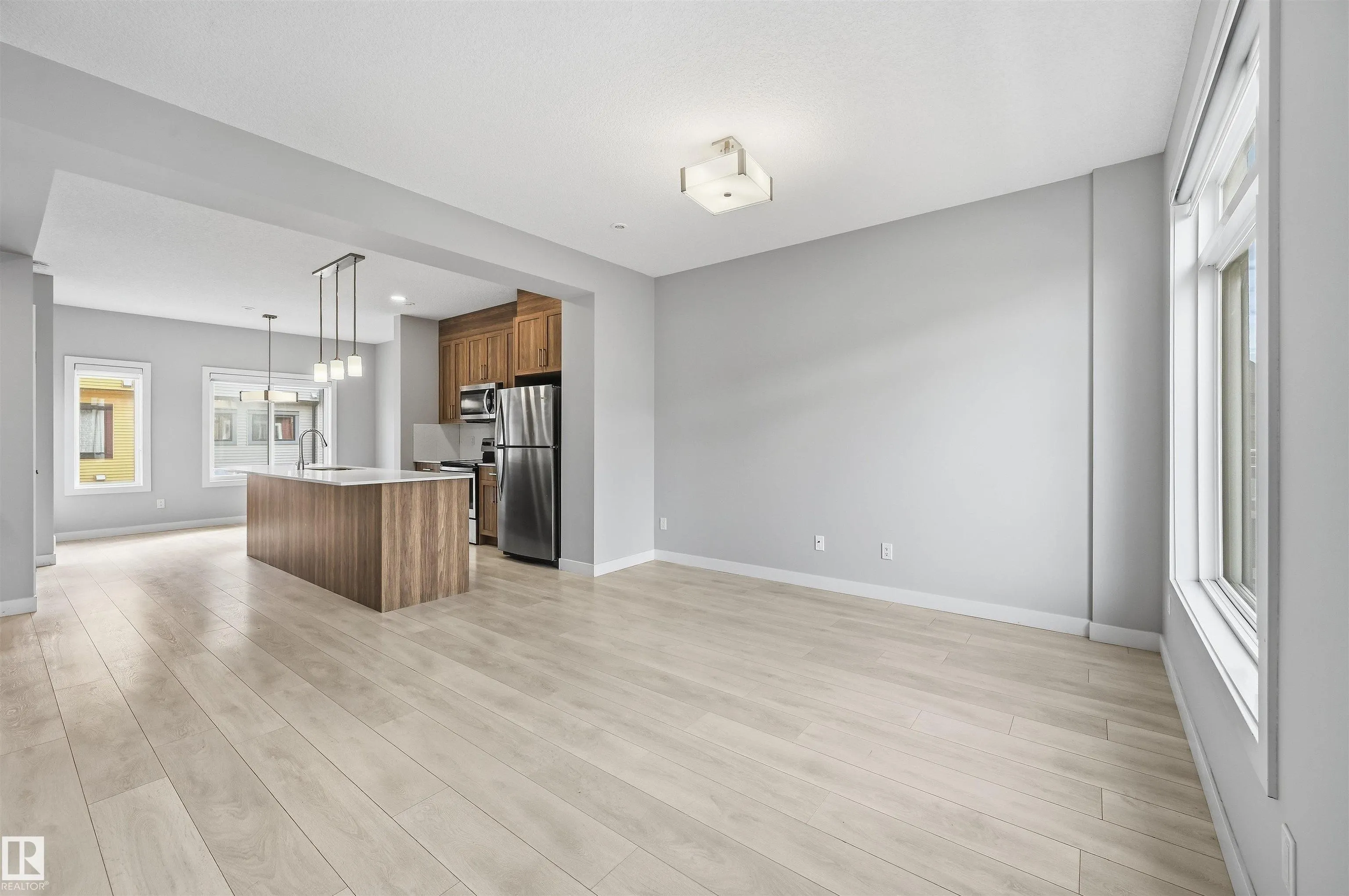 1010 RABBIT HILL Road