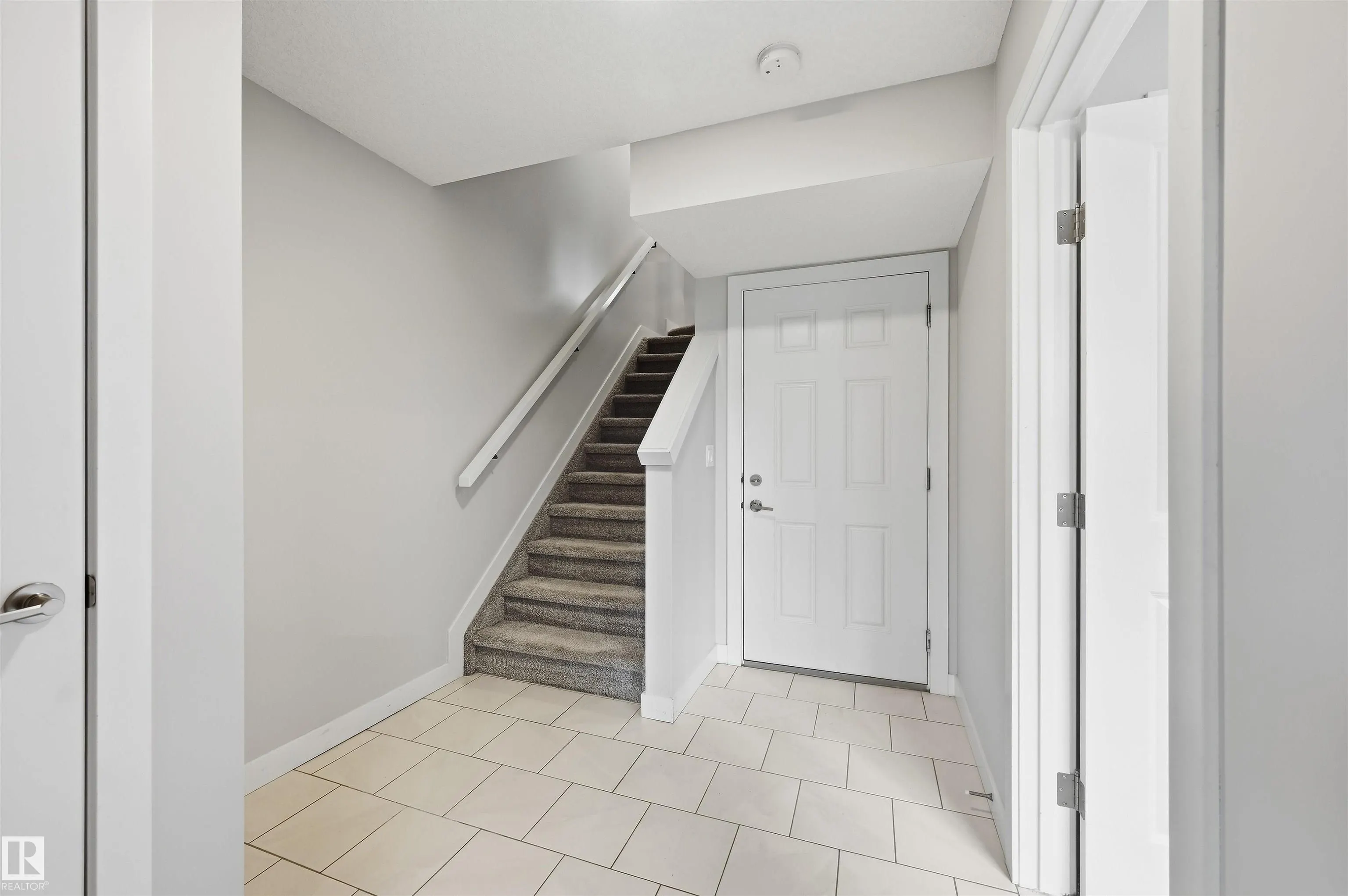 1010 RABBIT HILL Road