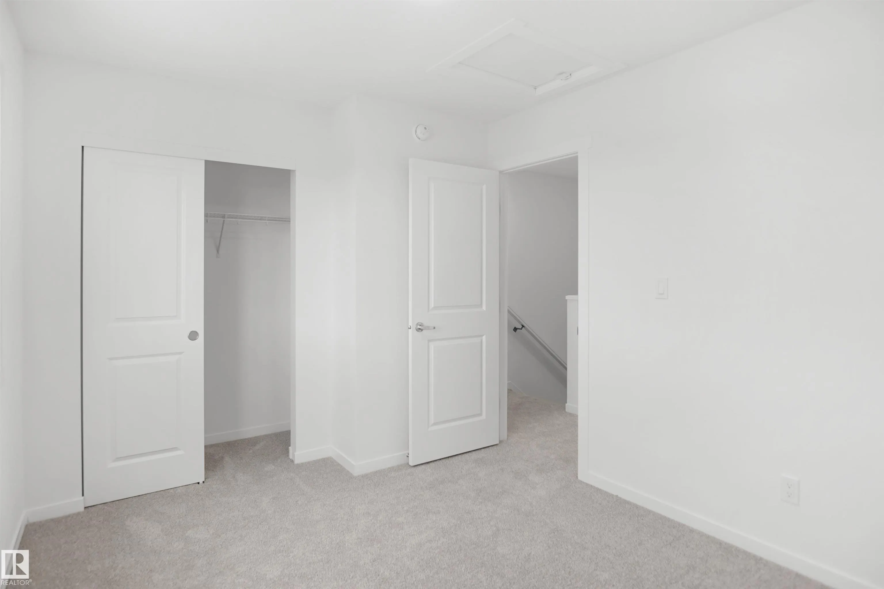 5172 River's Edge Way