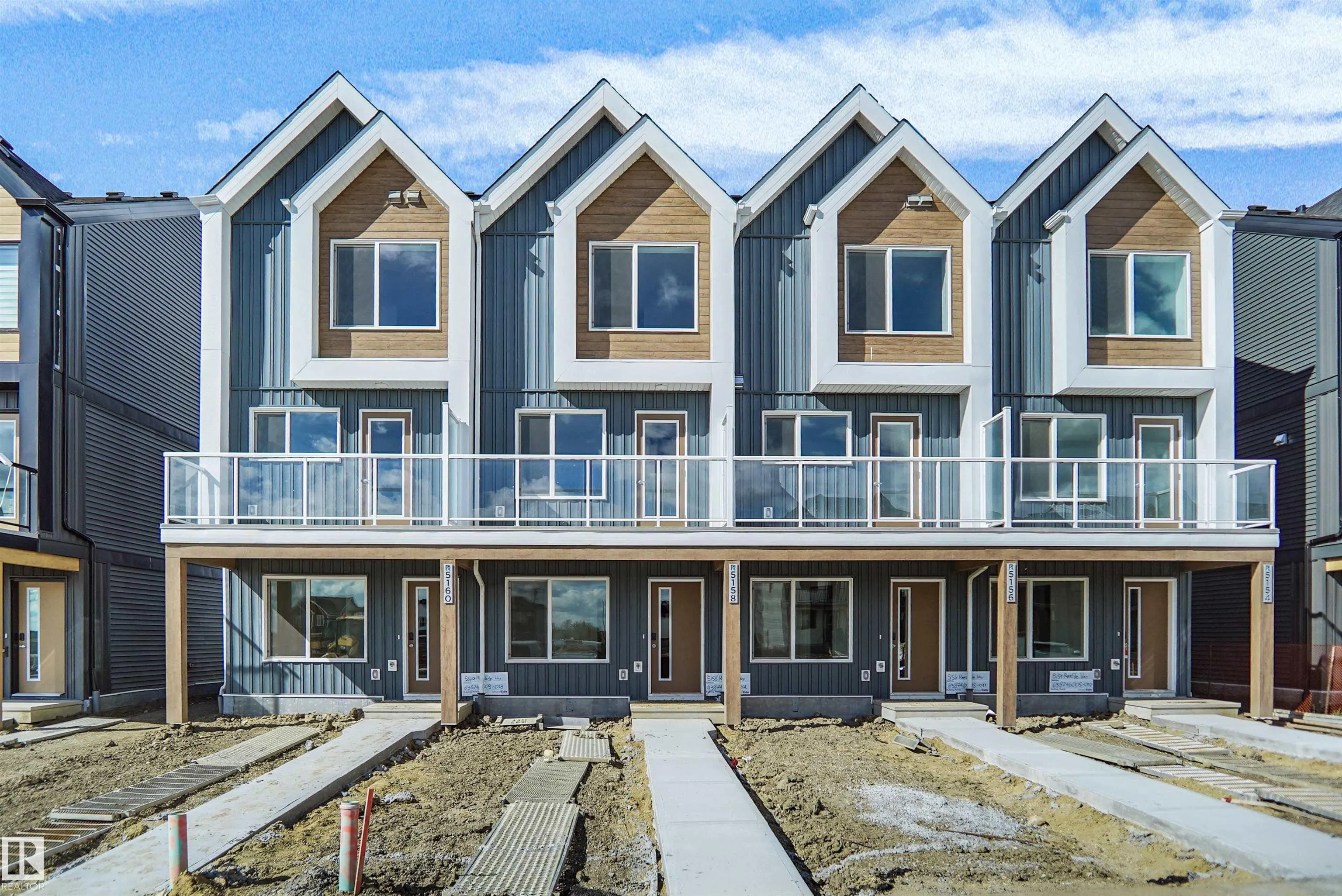 5174 RIVER'S EDGE Way