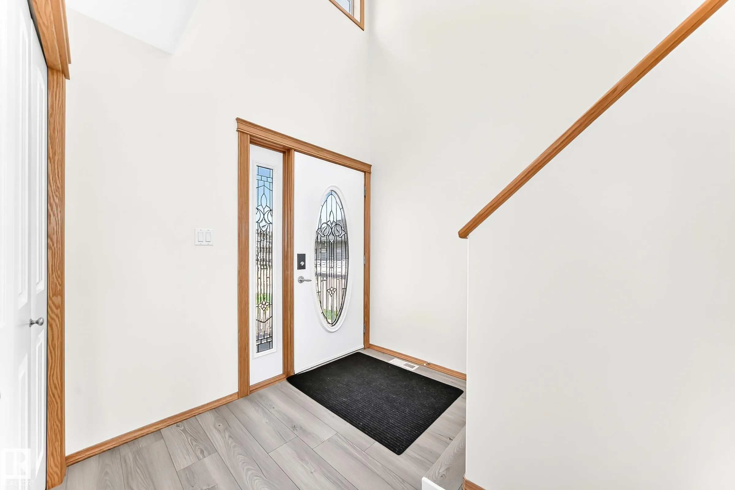 686 KANANASKIS Drive