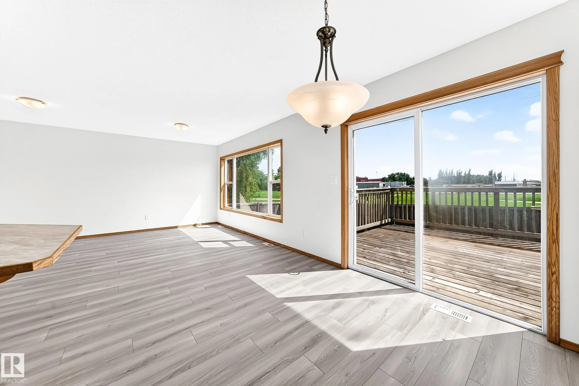 686 KANANASKIS Drive