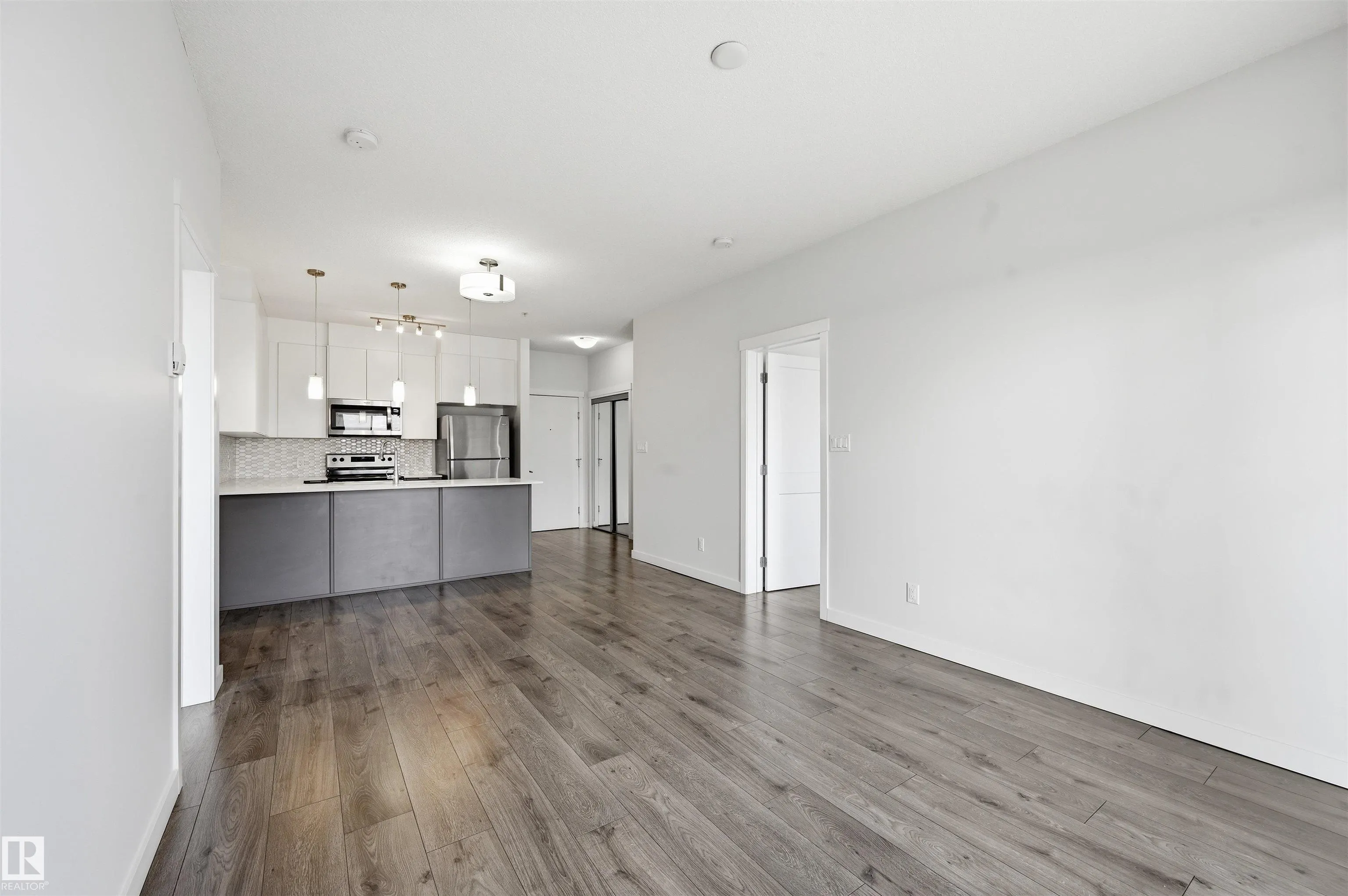 812 WELSH Drive