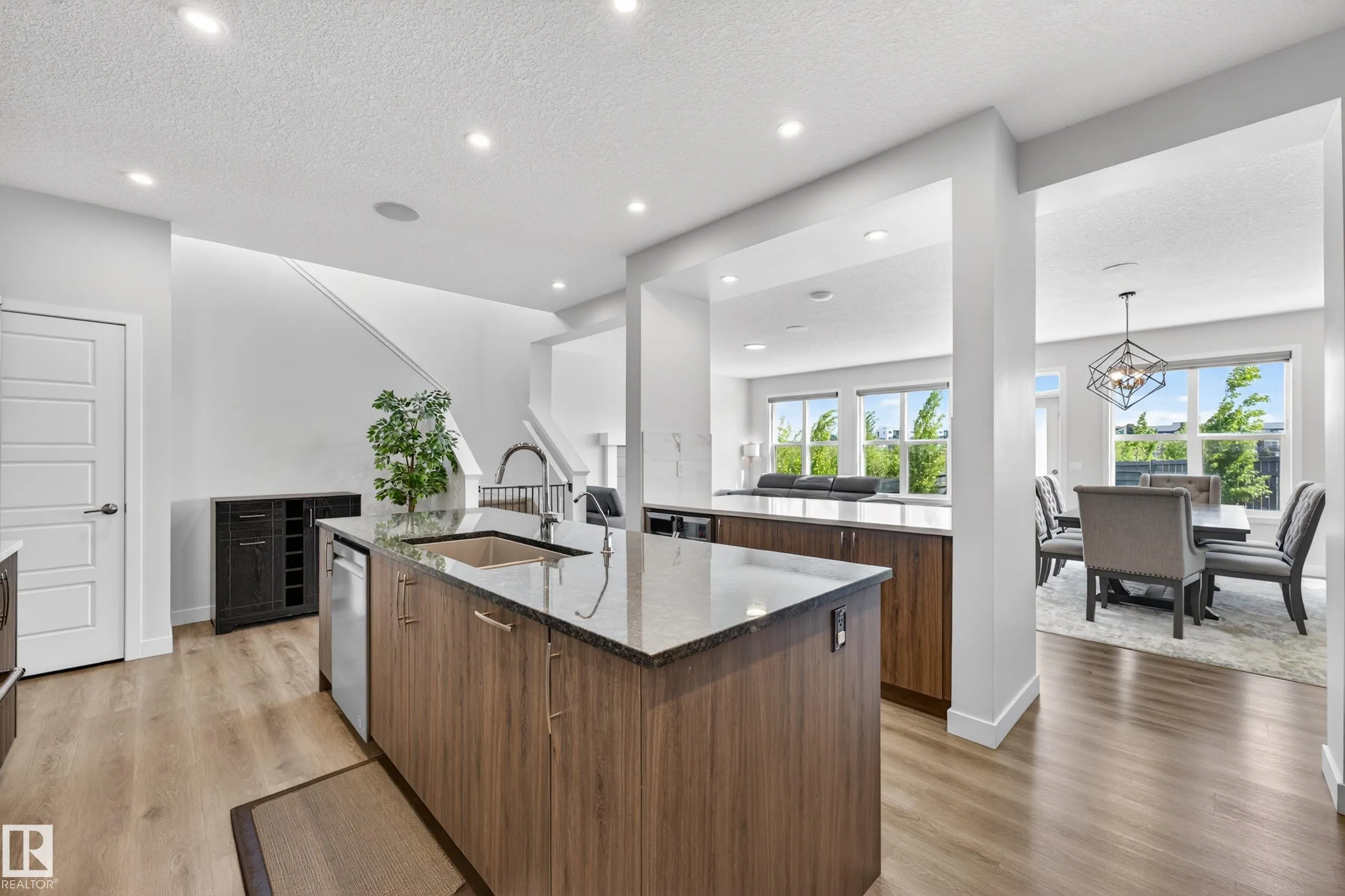 4863 KINNEY Road