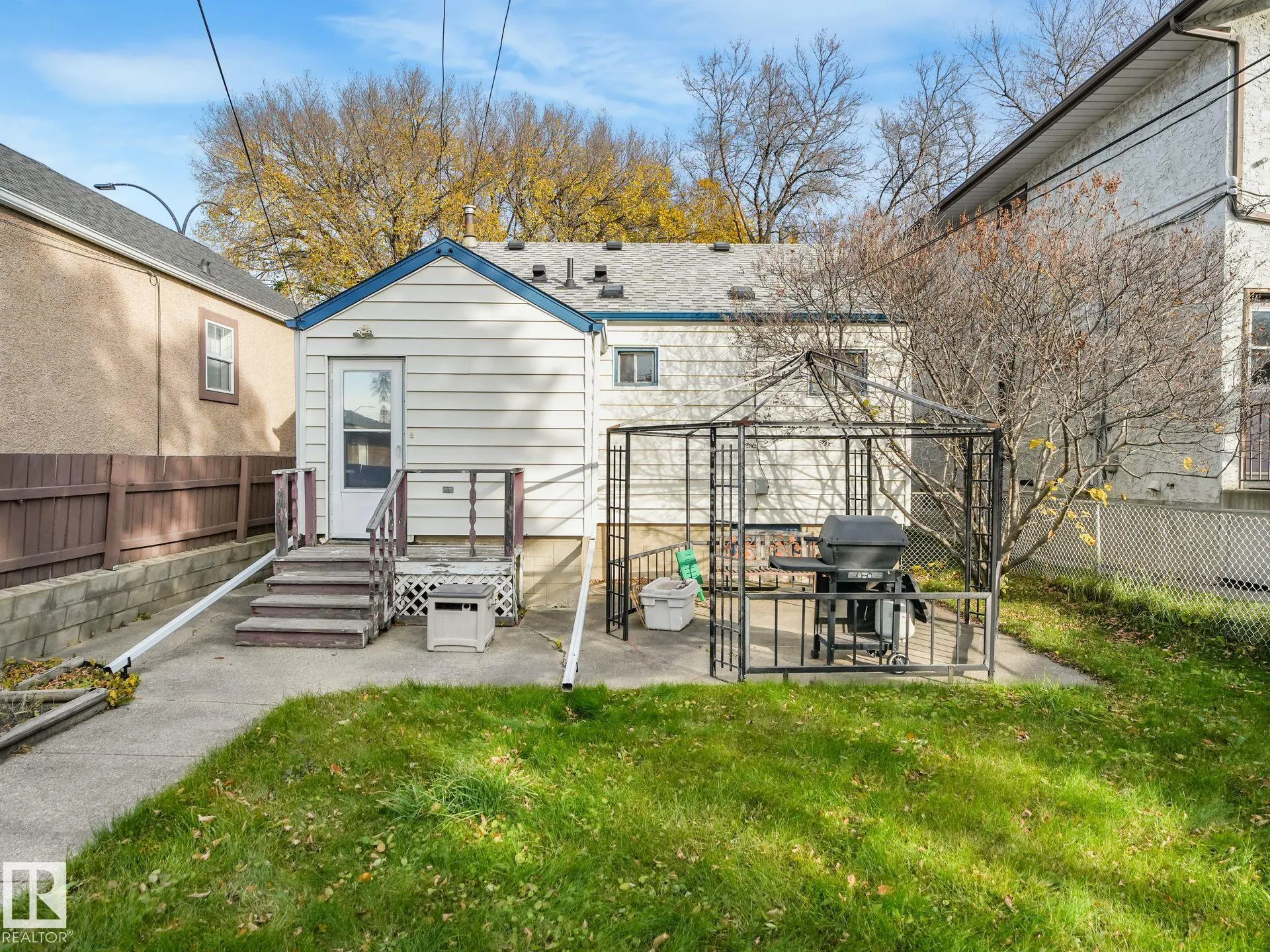 11160 68 Street