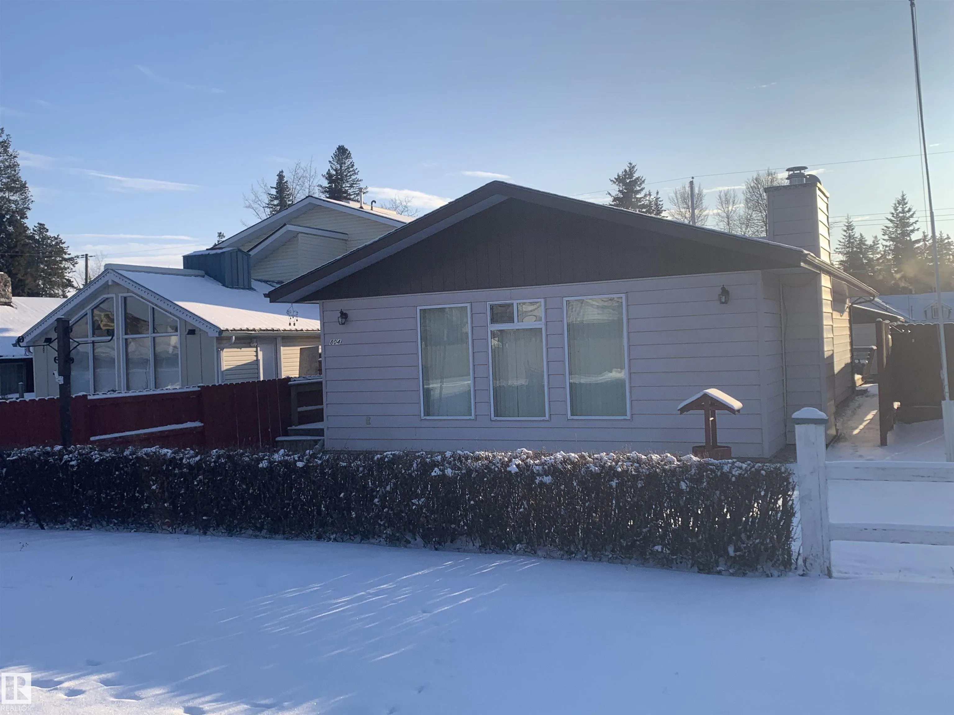 804A 1 Avenue