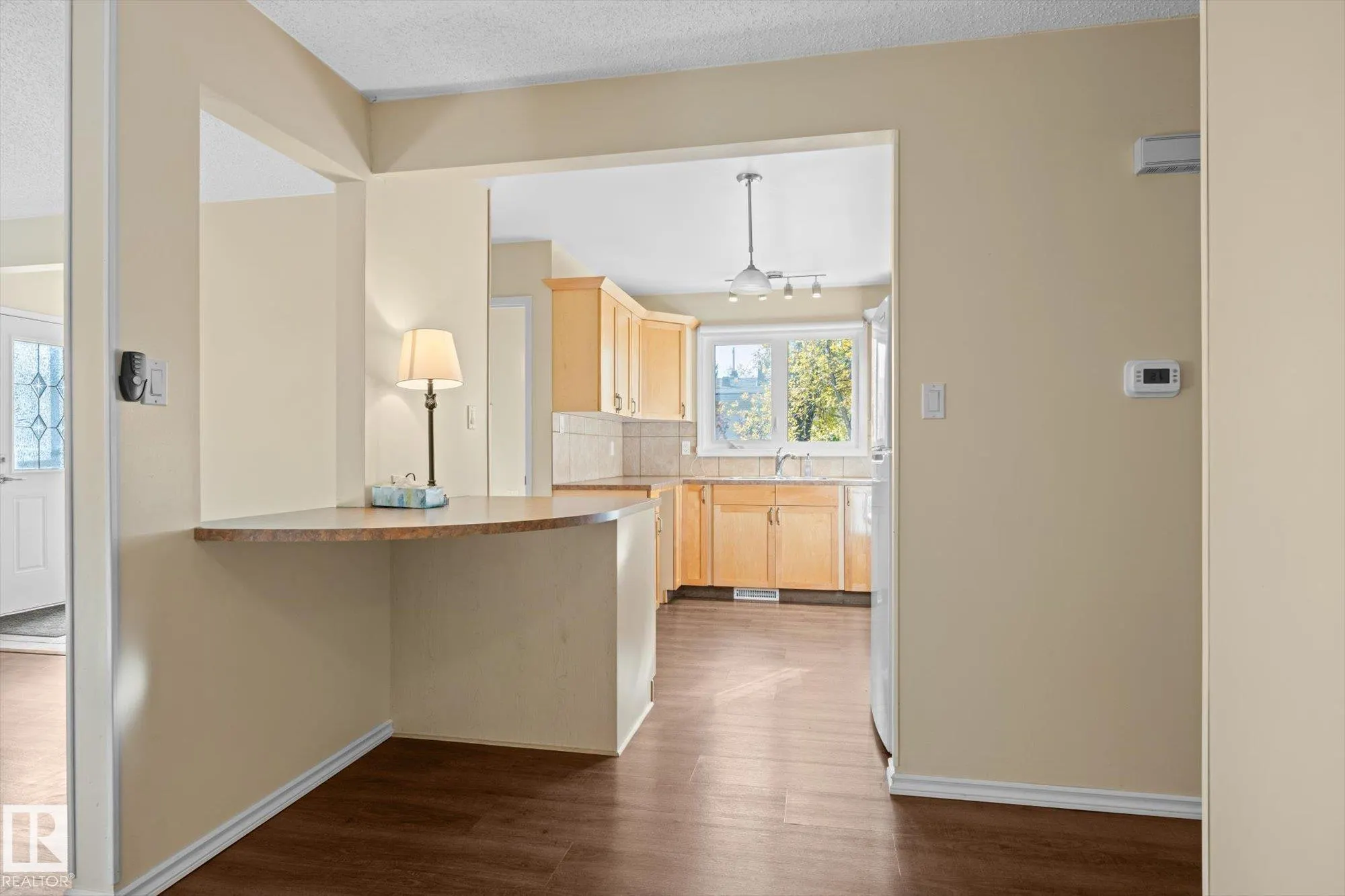 15 FALCON Crescent