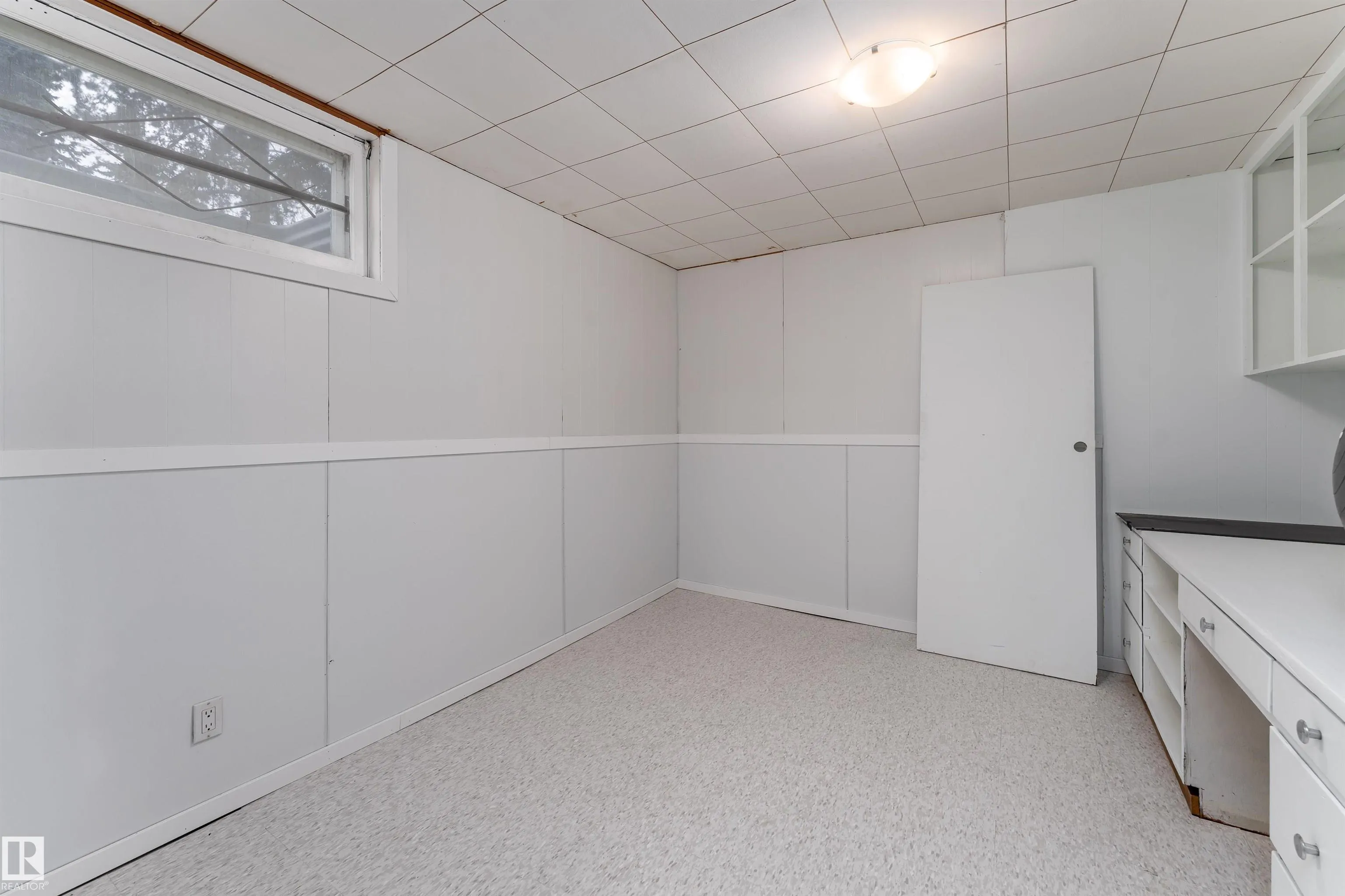 993 Cedar Street