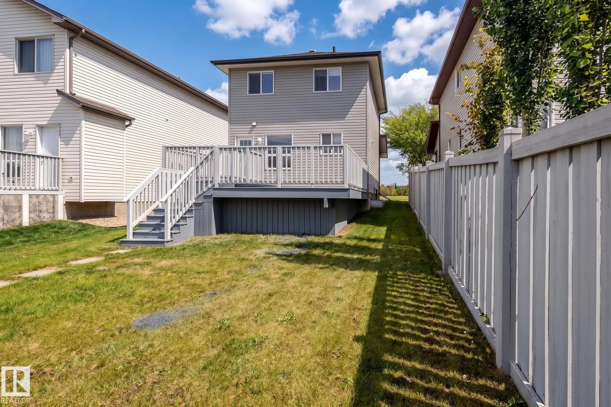 404 HEMINGWAY Road