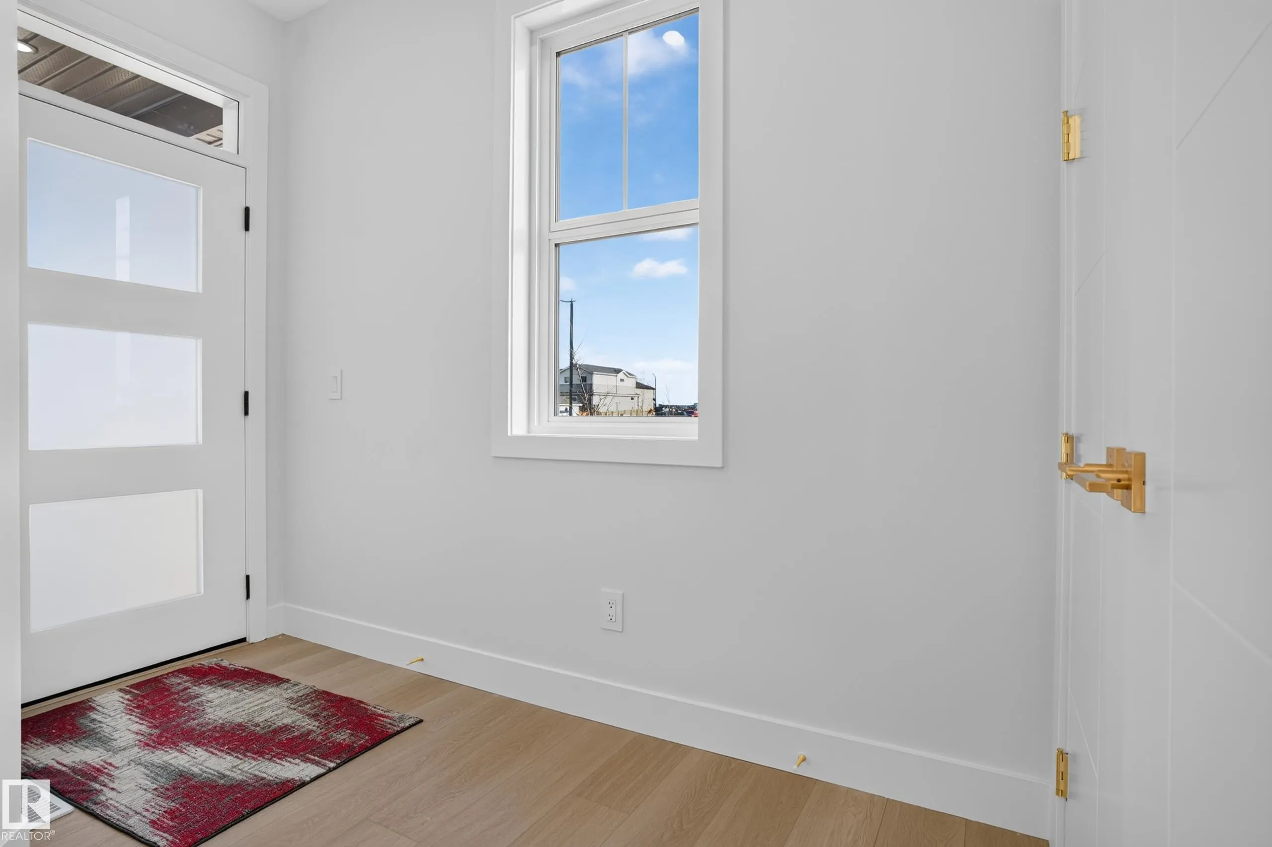 386 Linden Loop