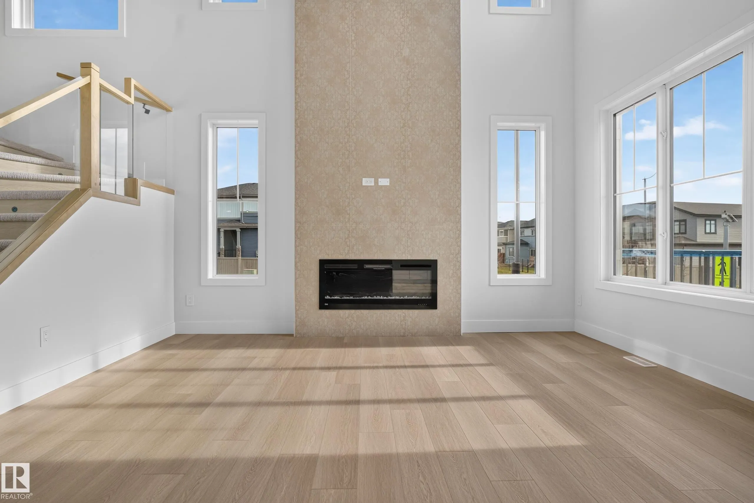 386 Linden Loop