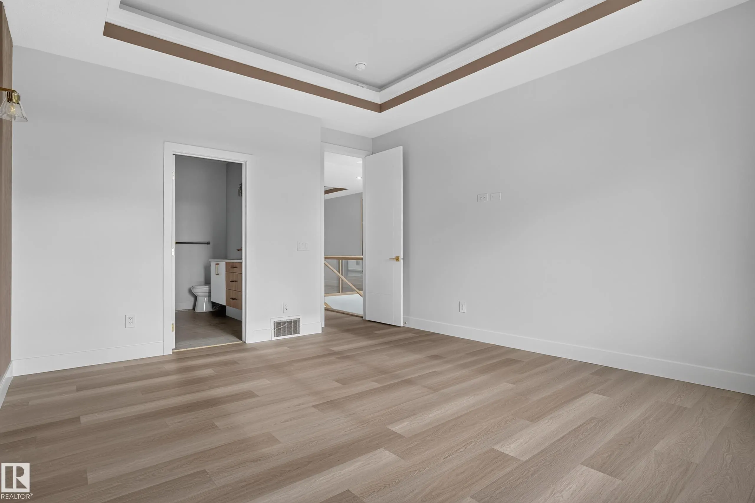 386 Linden Loop