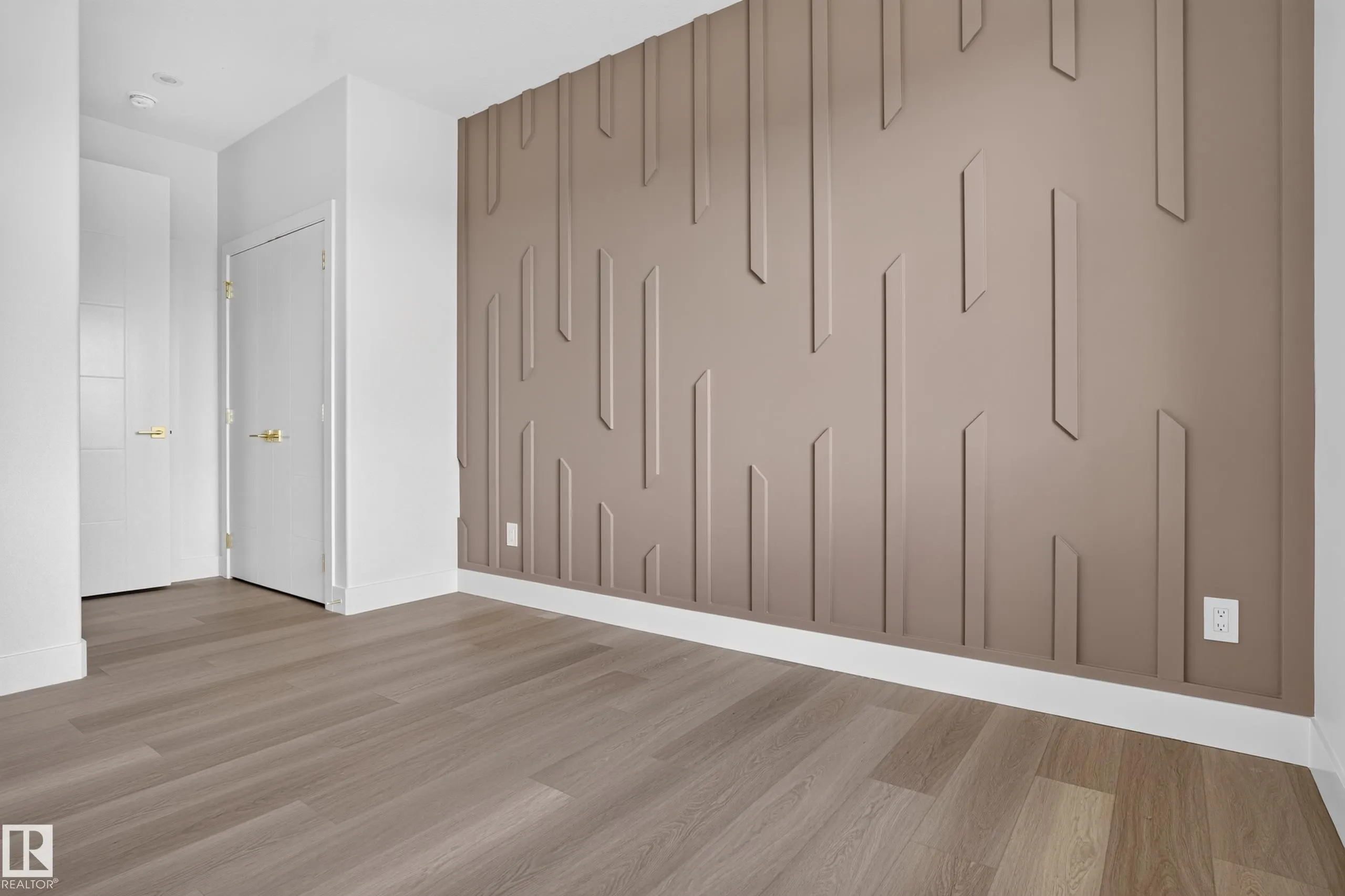 386 Linden Loop