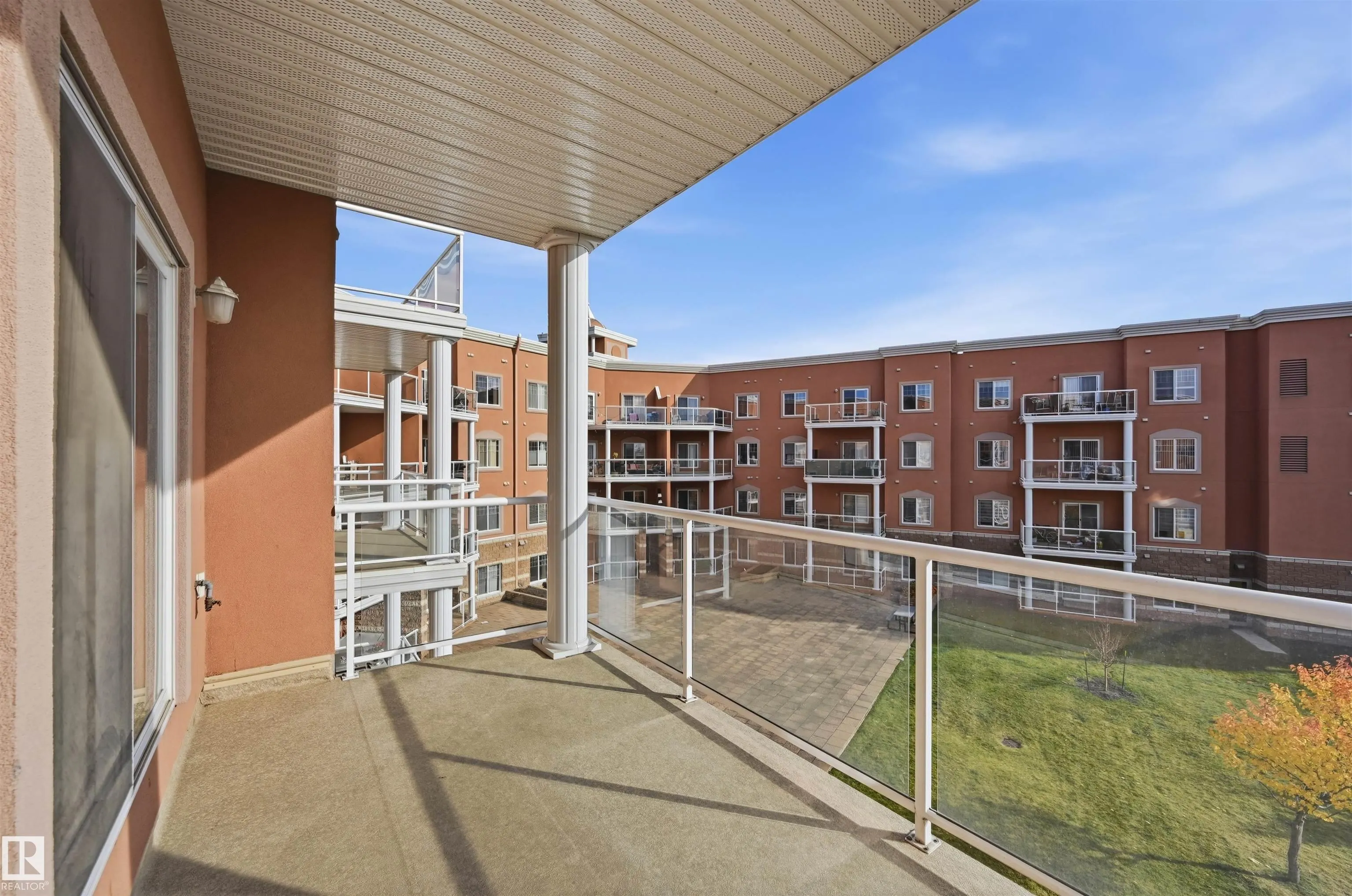 263 MACEWAN Road