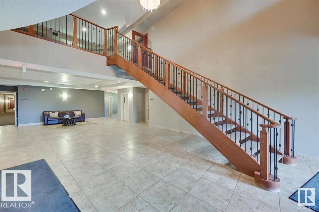 263 MACEWAN Road
