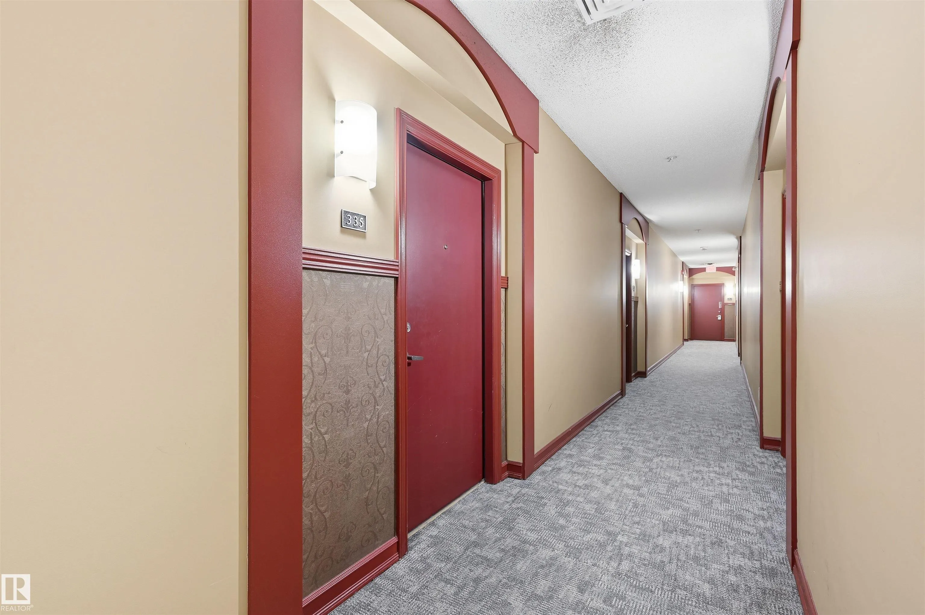 263 MACEWAN Road
