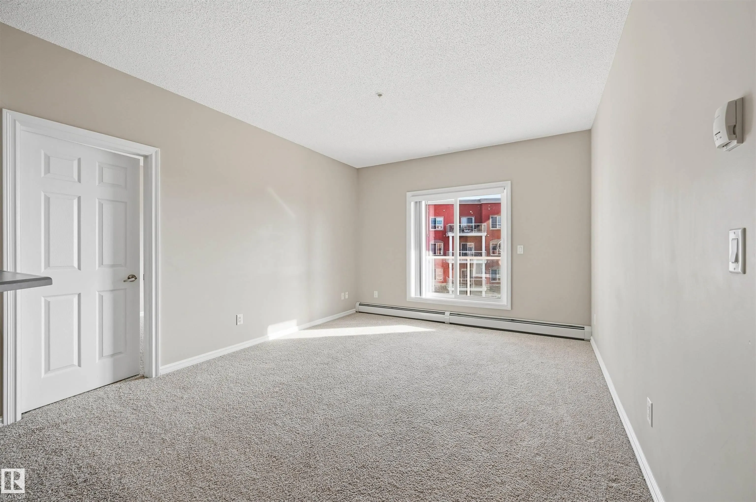 263 MACEWAN Road
