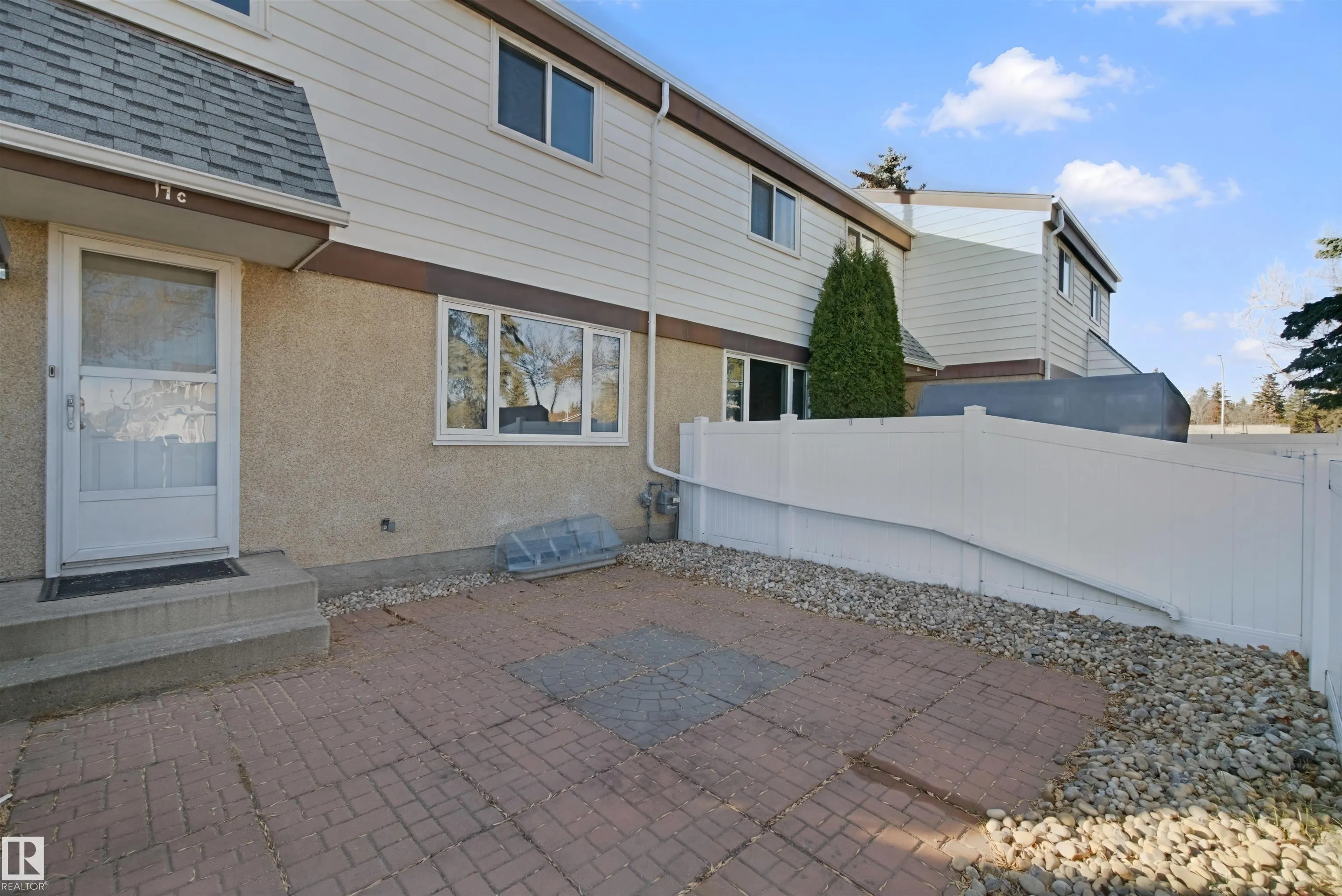 TWIN Terrace