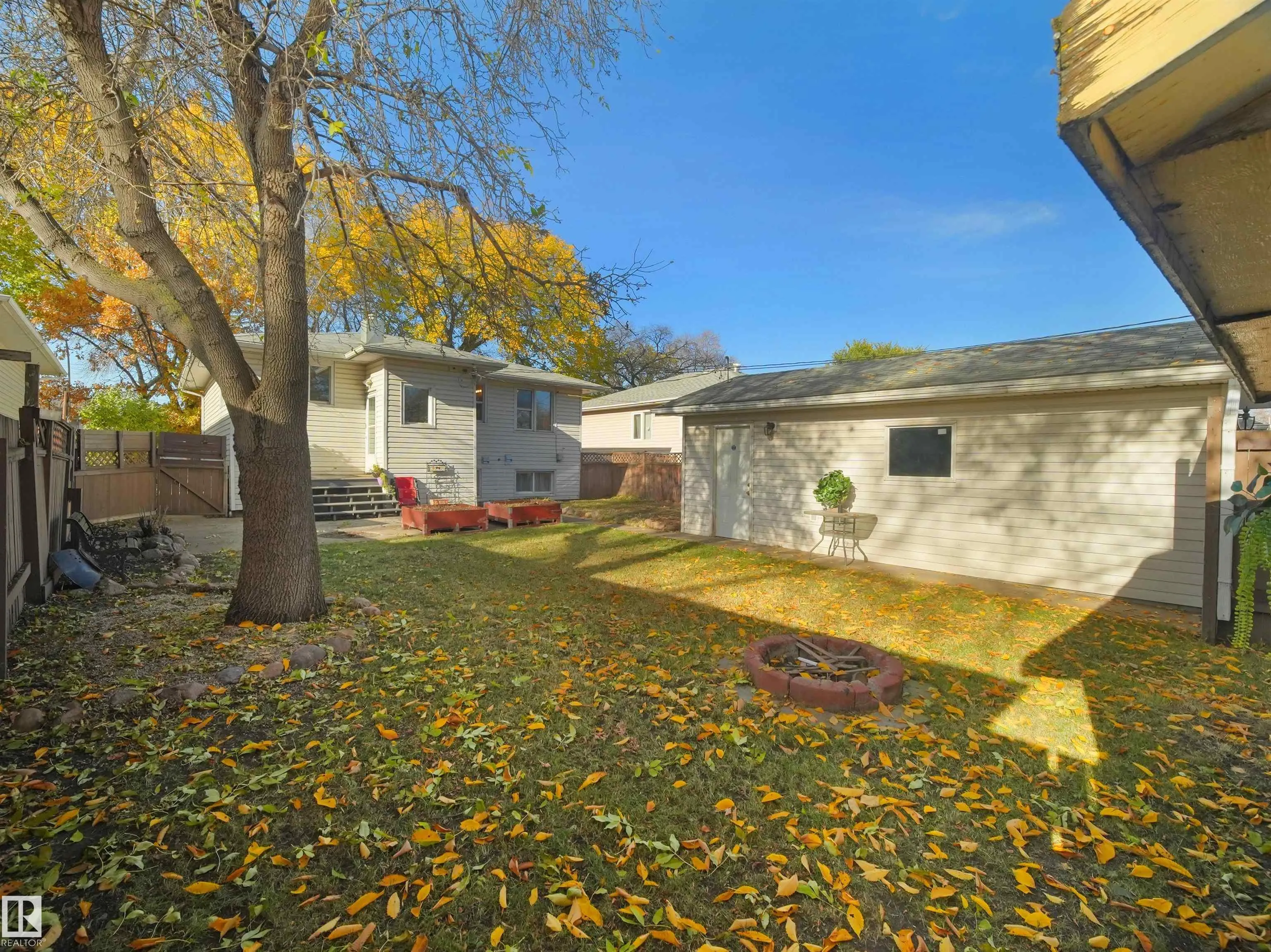 12407 96 Street